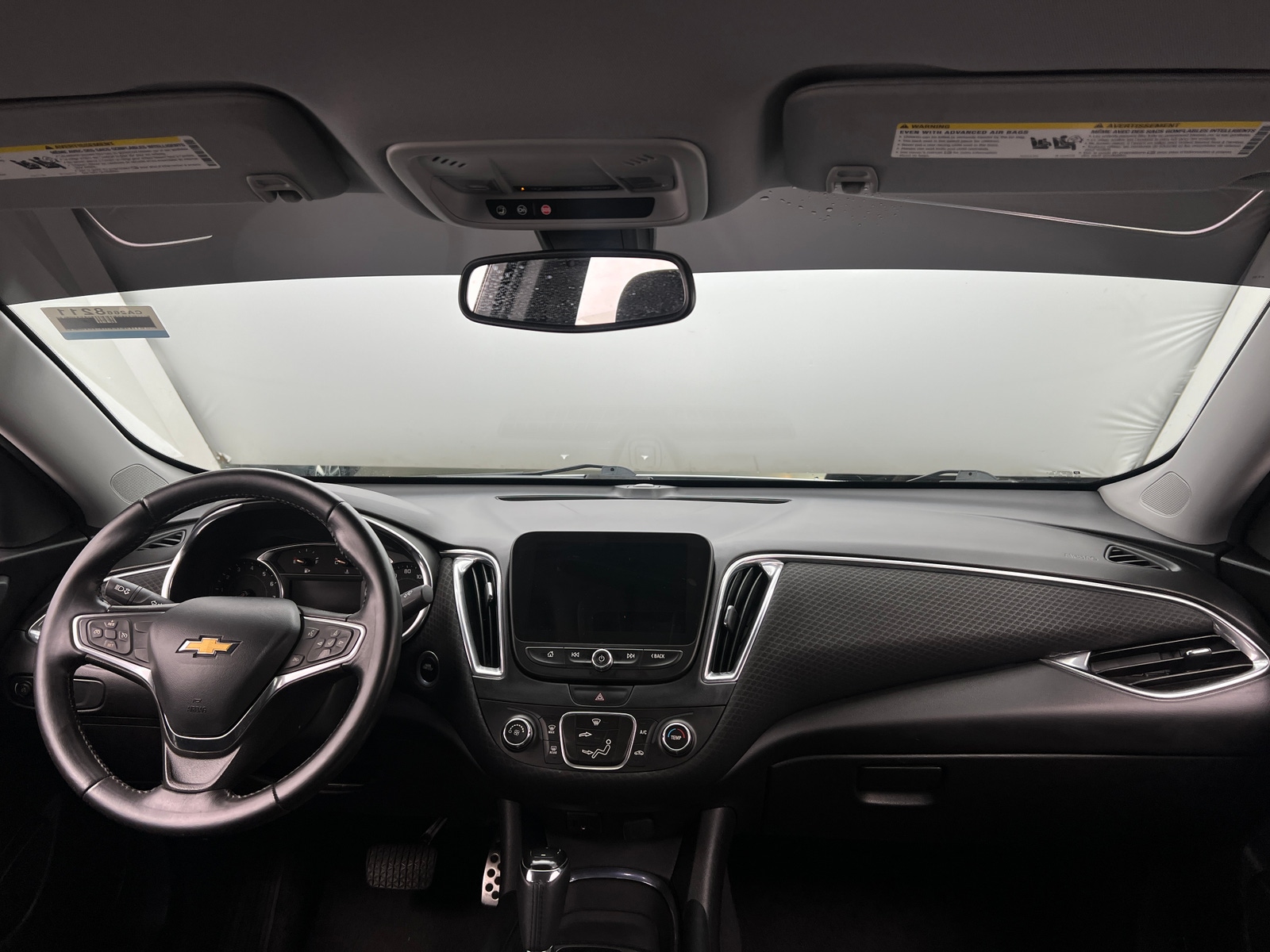 Thumbnail: 2017 Chevrolet Malibu - 3
