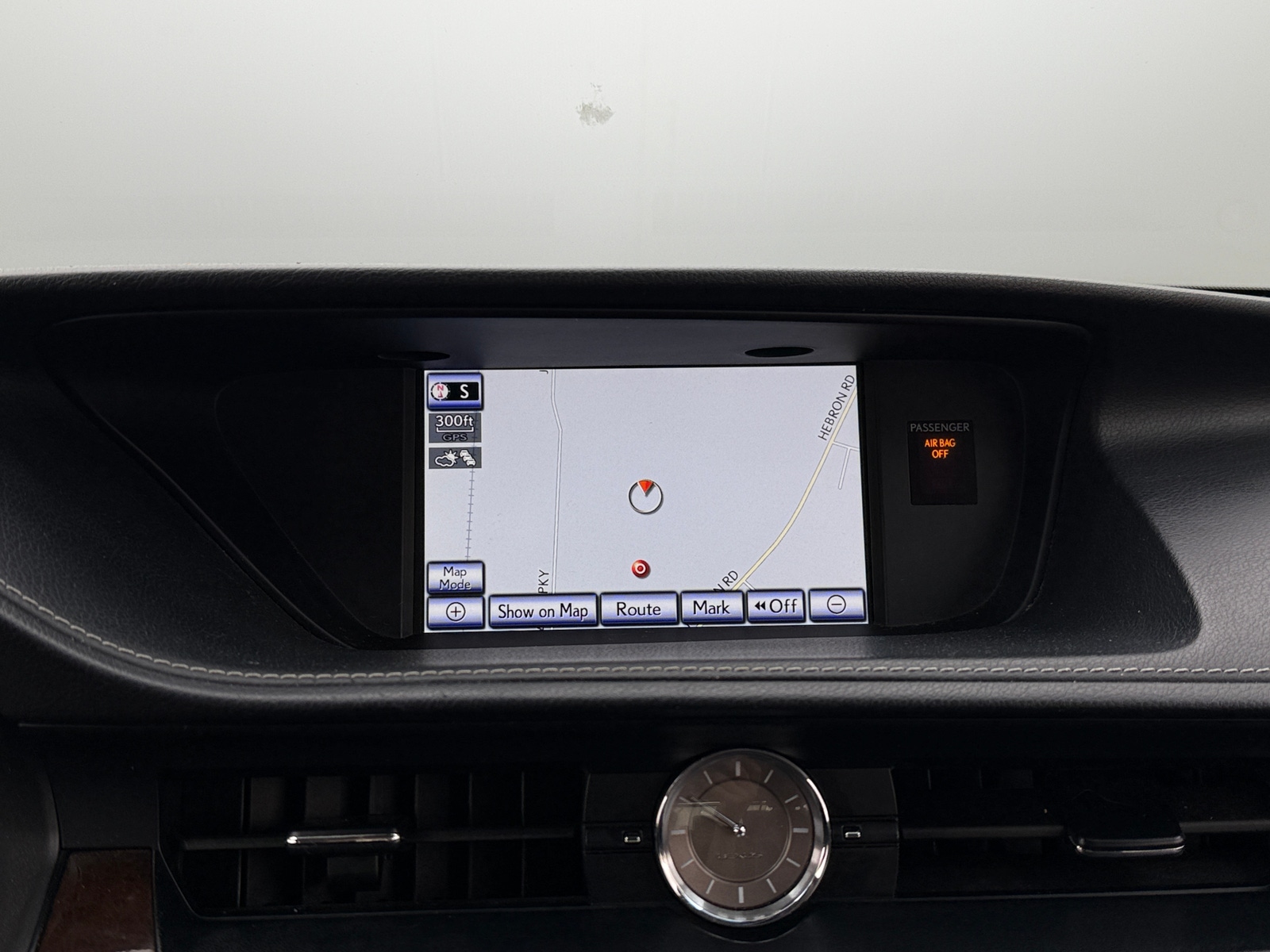 Thumbnail: 2014 Lexus ES - 3