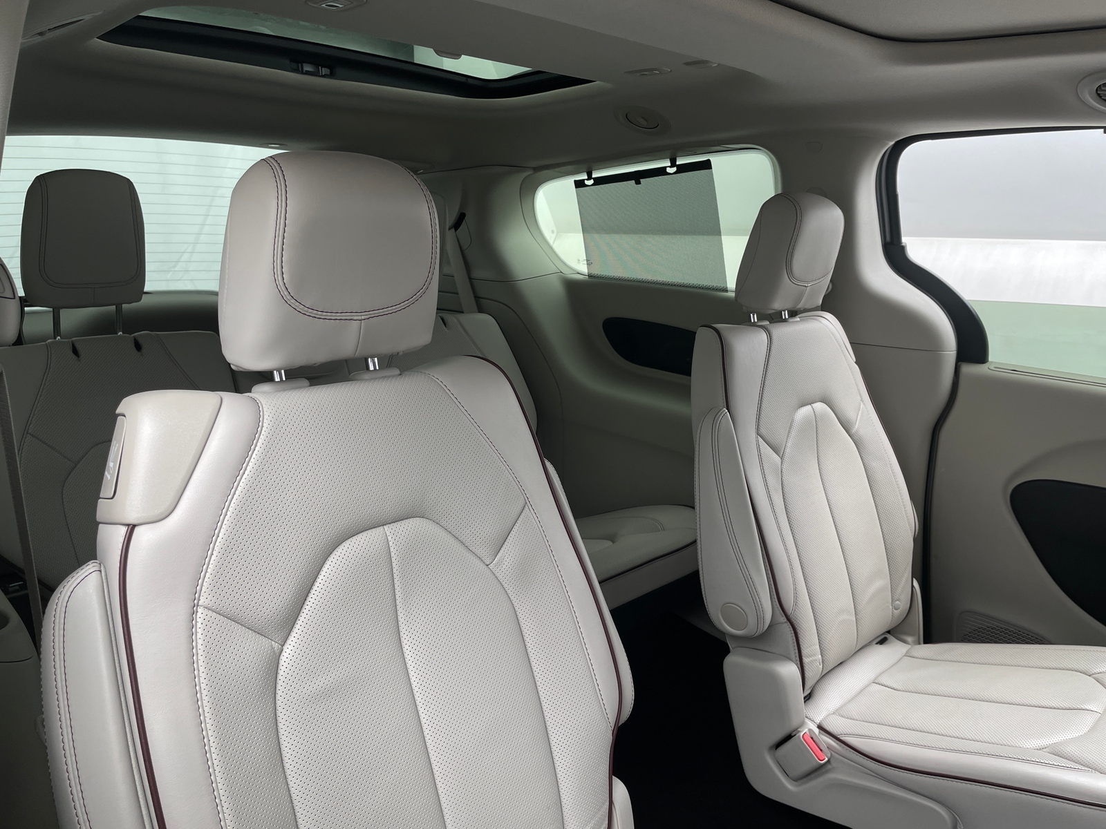 Thumbnail: 2020 Chrysler Pacifica - 5