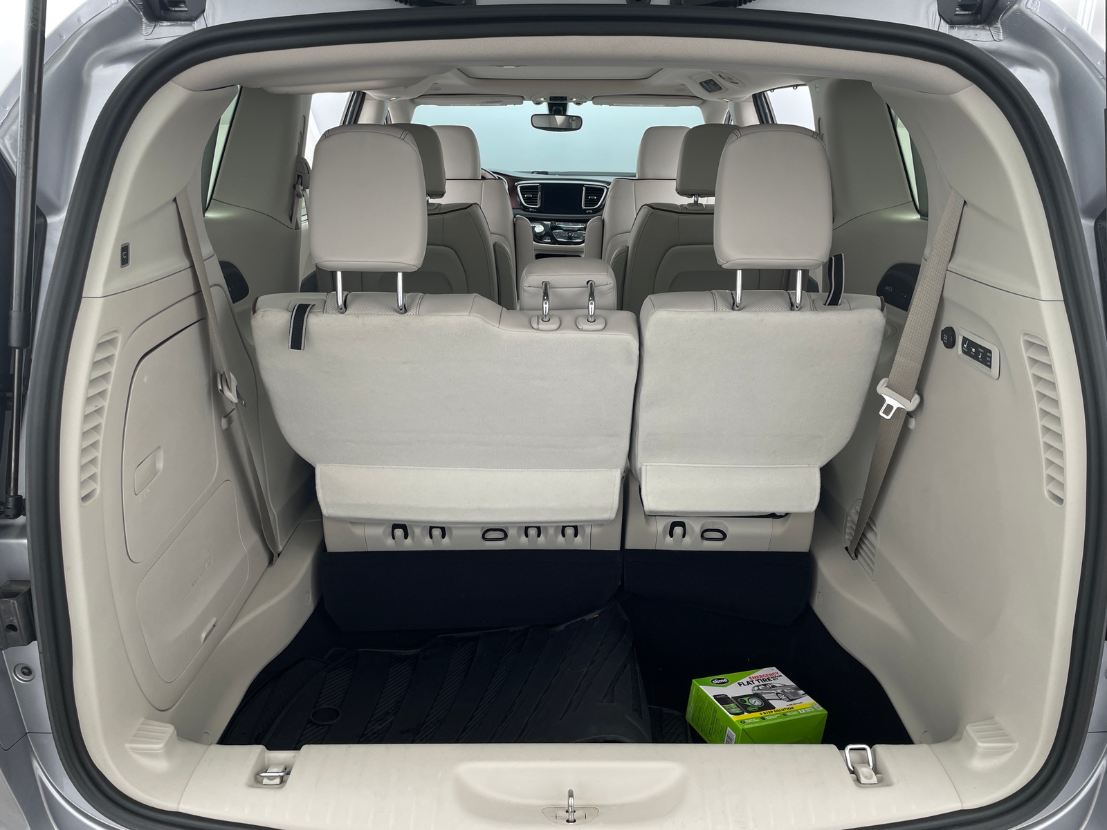 Thumbnail: 2020 Chrysler Pacifica - 6