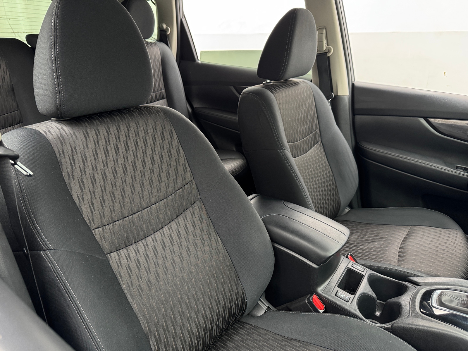 Thumbnail: 2019 Nissan Rogue - 2