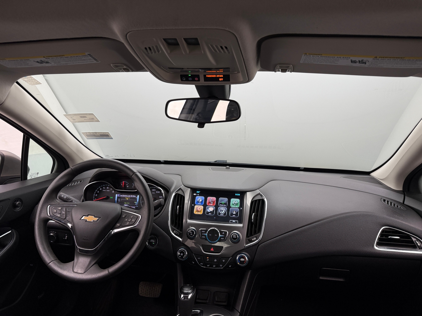 Thumbnail: 2018 Chevrolet Cruze - 3