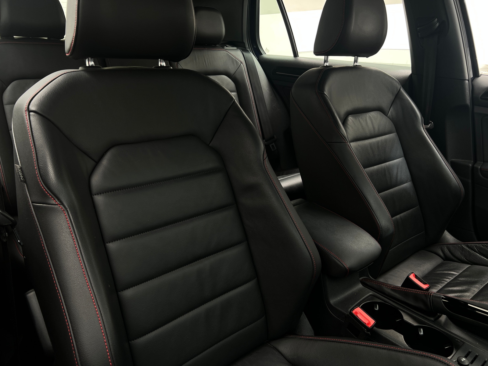 Thumbnail: 2015 Volkswagen Golf - 2