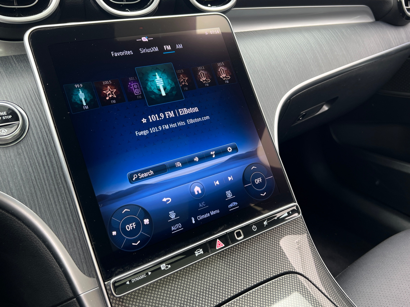 Thumbnail: 2024 Mercedes-Benz C-Class - 3