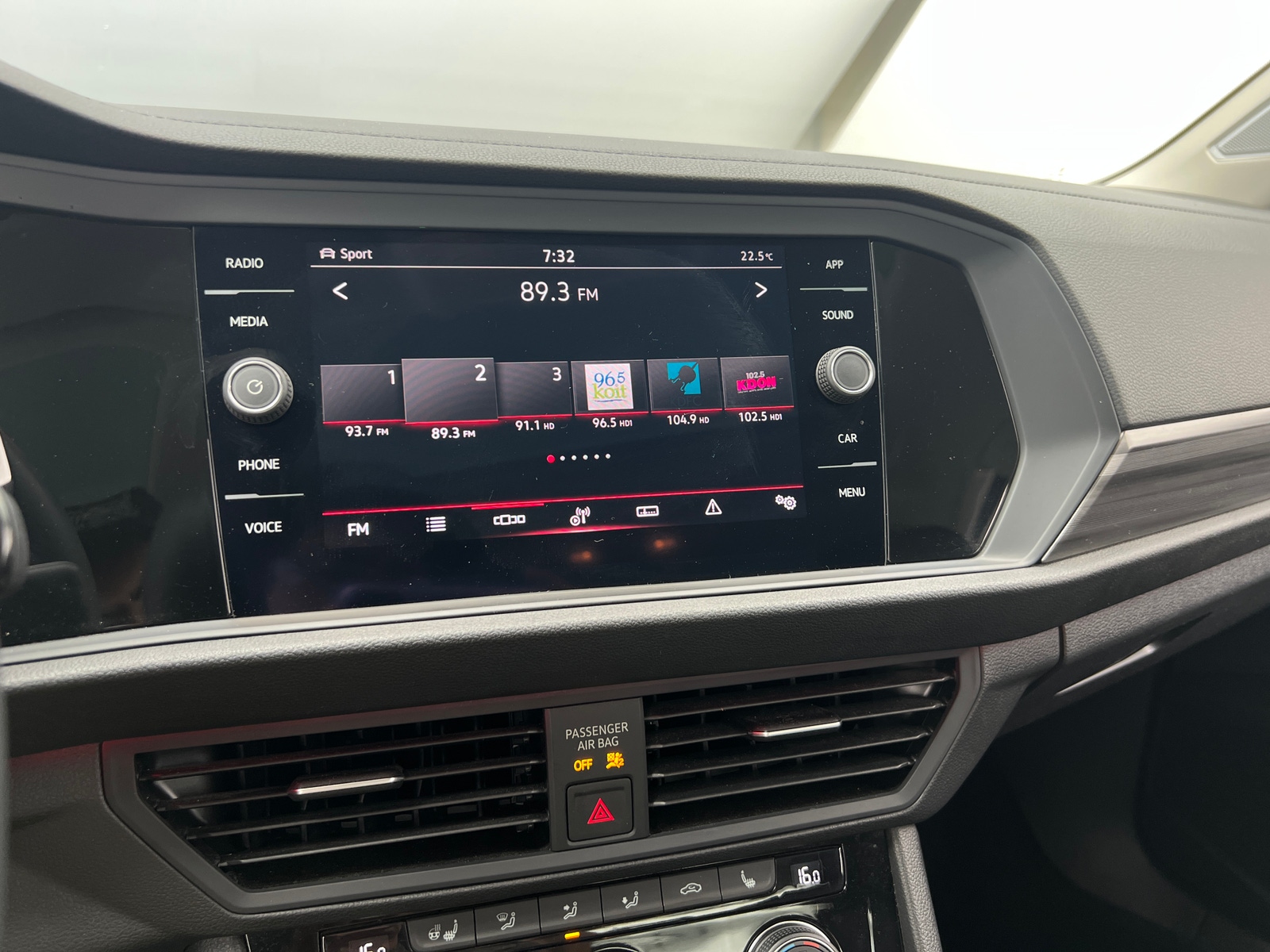 Thumbnail: 2021 Volkswagen Jetta - 3