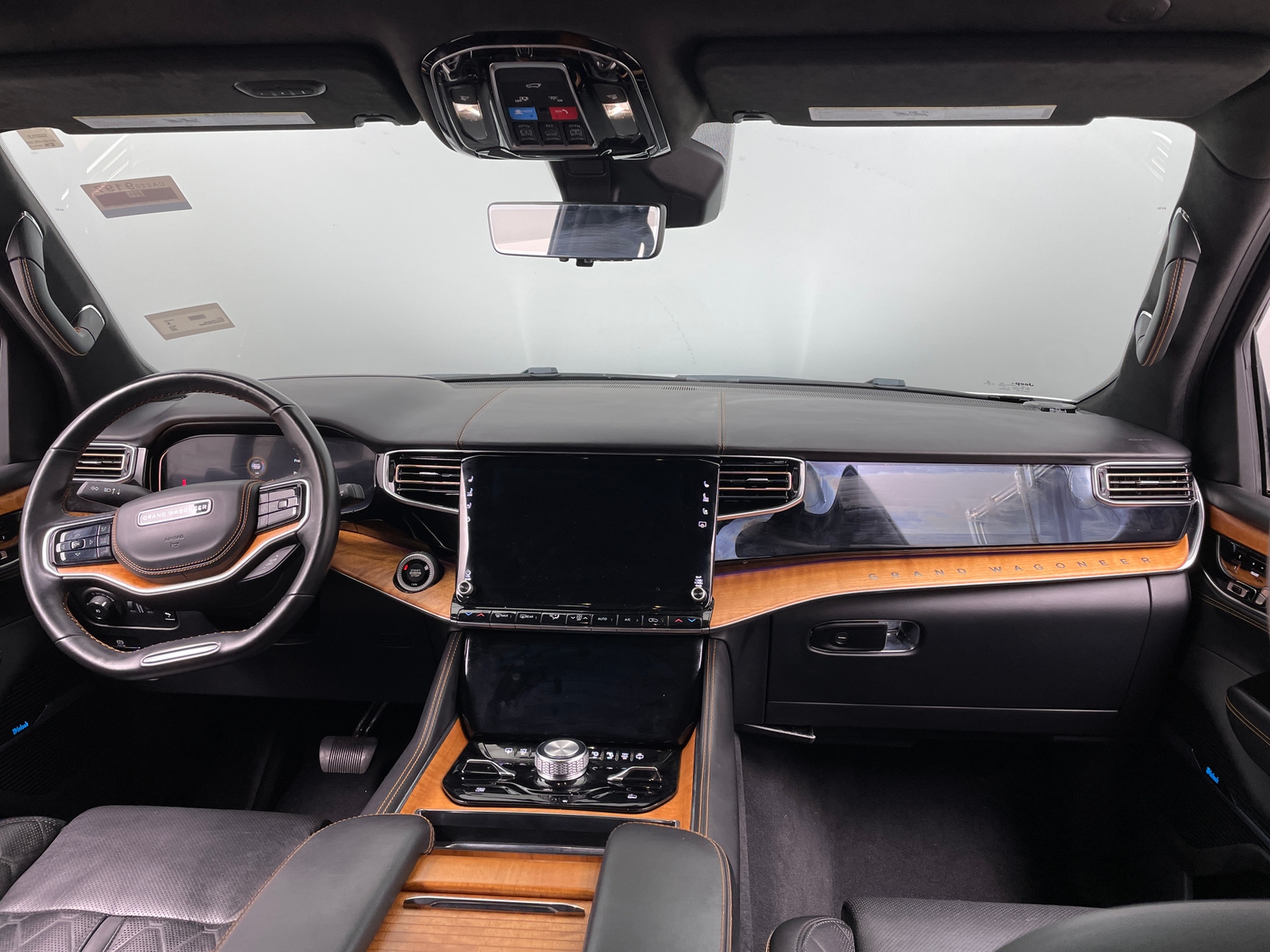 Thumbnail: 2022 Jeep Grand Wagoneer - 2