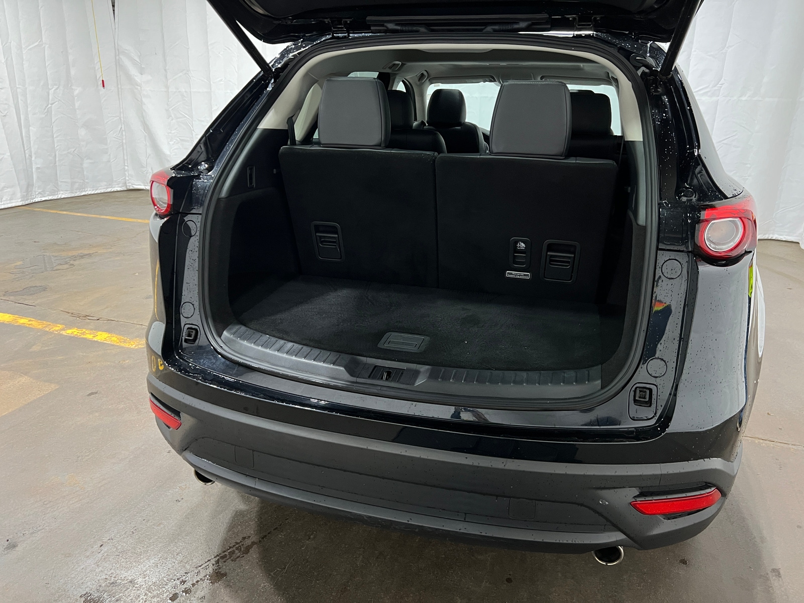 Thumbnail: 2023 Mazda CX-9 - 6