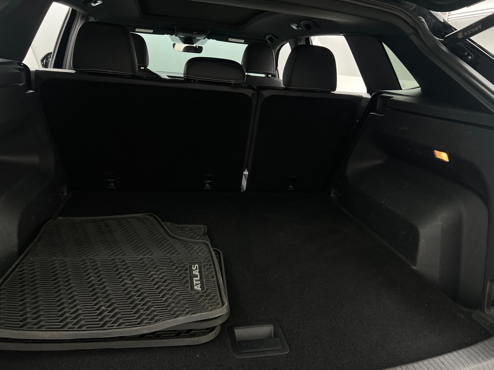 Thumbnail: 2023 Volkswagen Atlas - 6