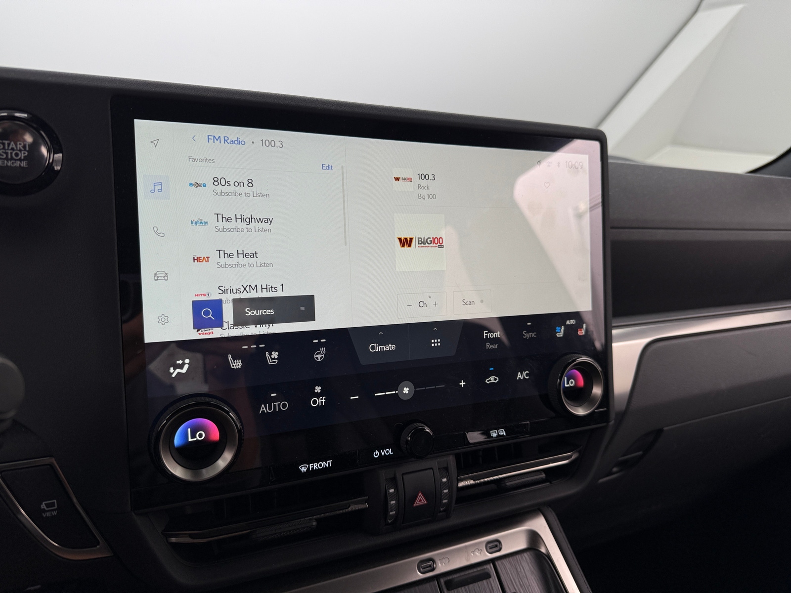 Thumbnail: 2024 Lexus GX - 3