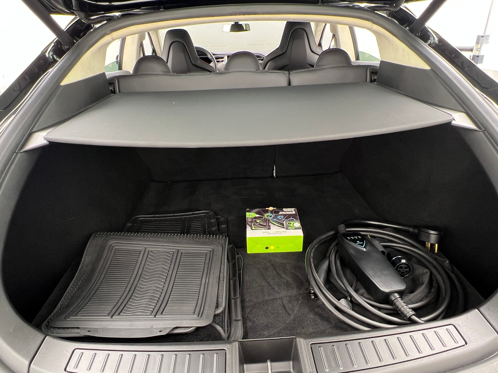 Thumbnail: 2014 Tesla Model S - 6
