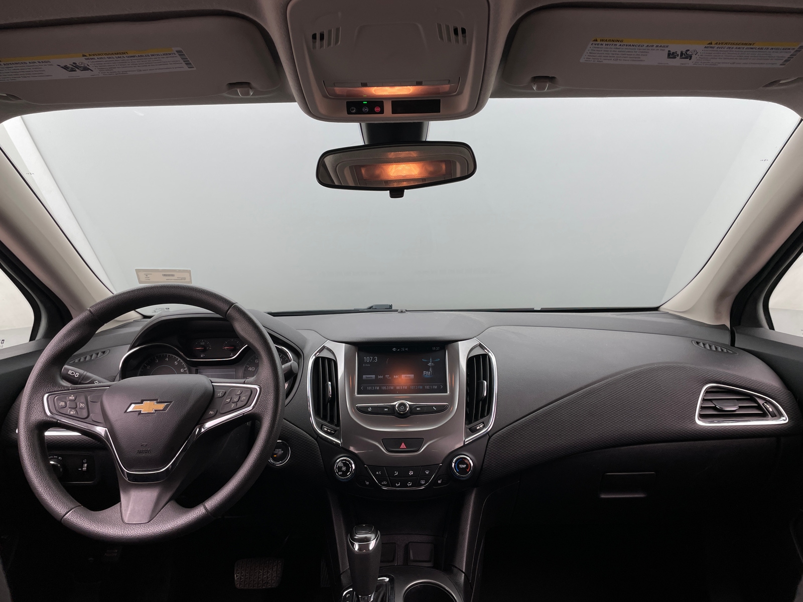 Thumbnail: 2017 Chevrolet Cruze - 3