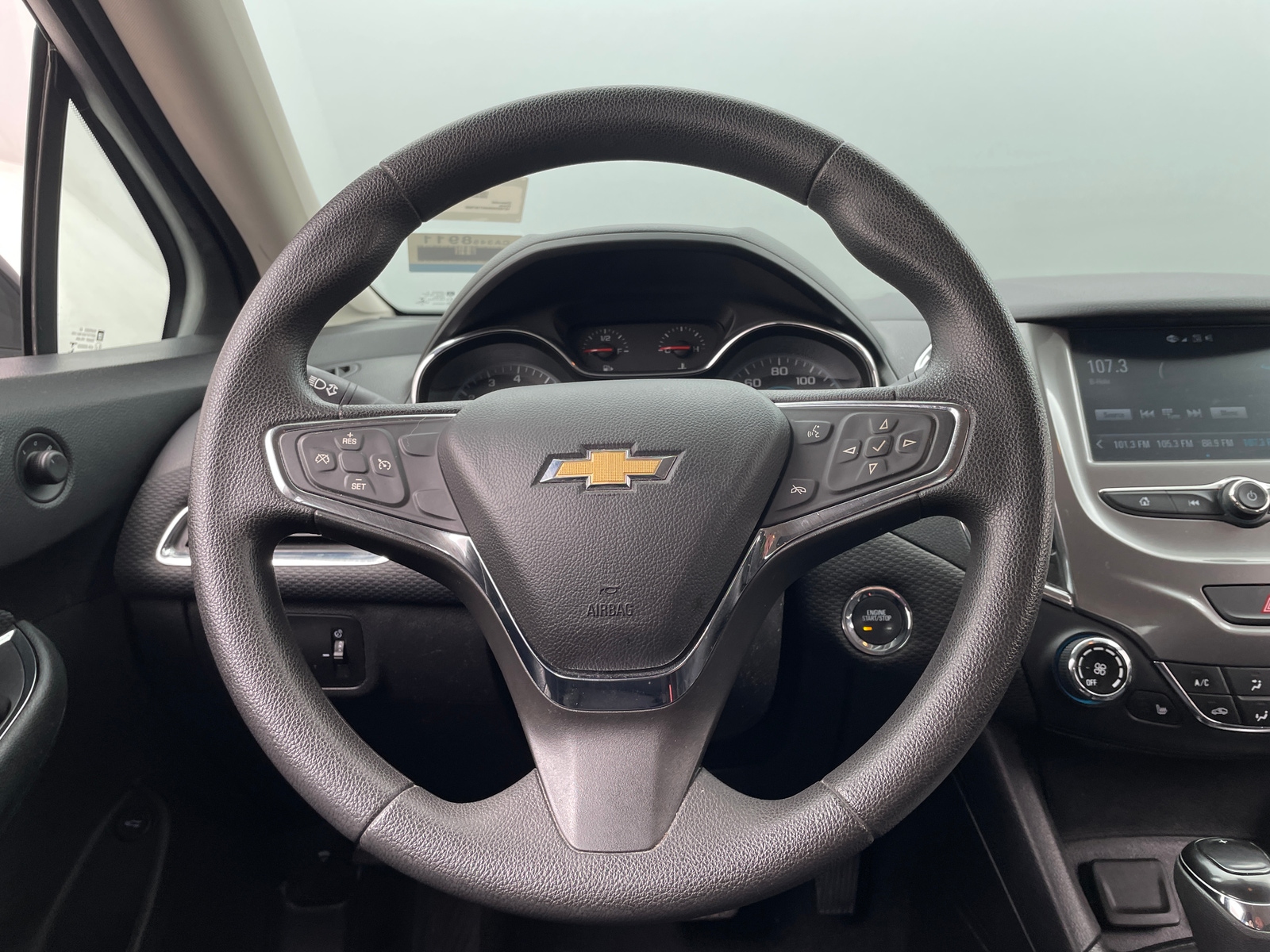 Thumbnail: 2017 Chevrolet Cruze - 5