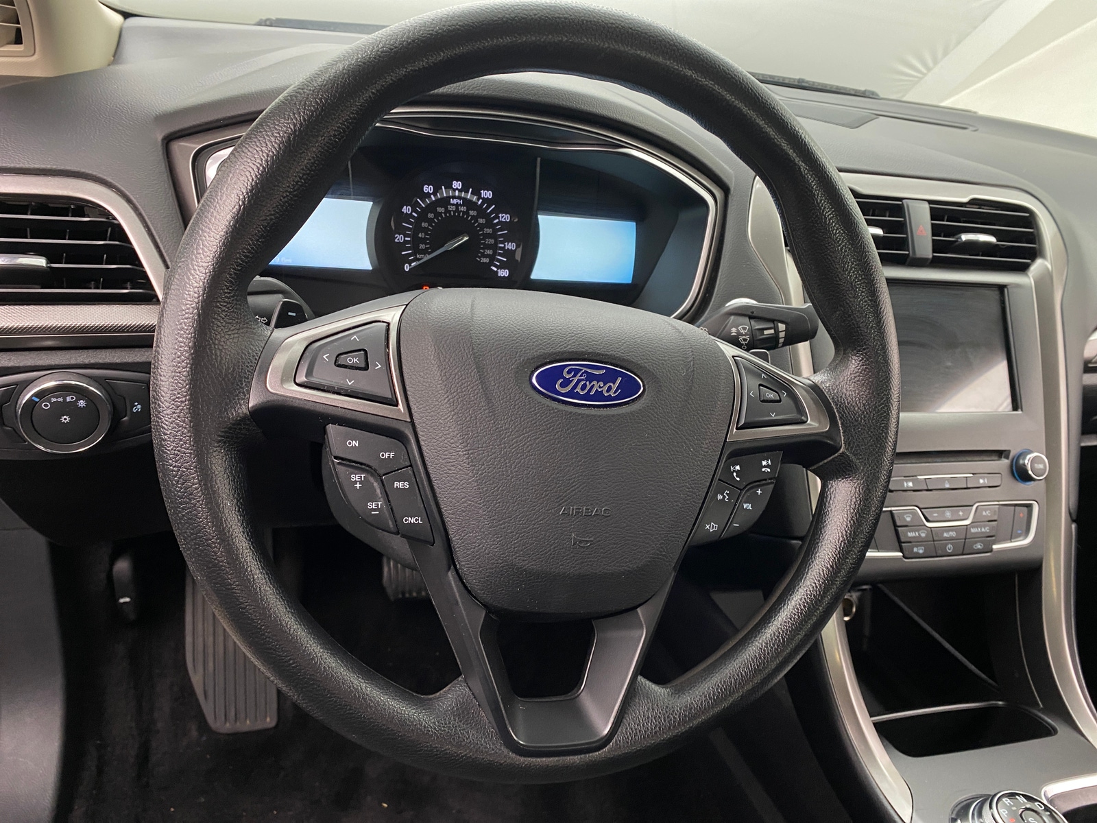 Thumbnail: 2017 Ford Fusion - 5