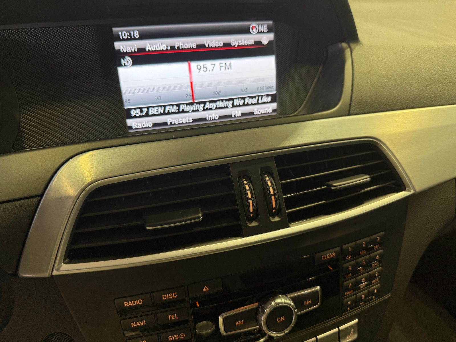 Thumbnail: 2015 Mercedes-Benz C-Class - 3