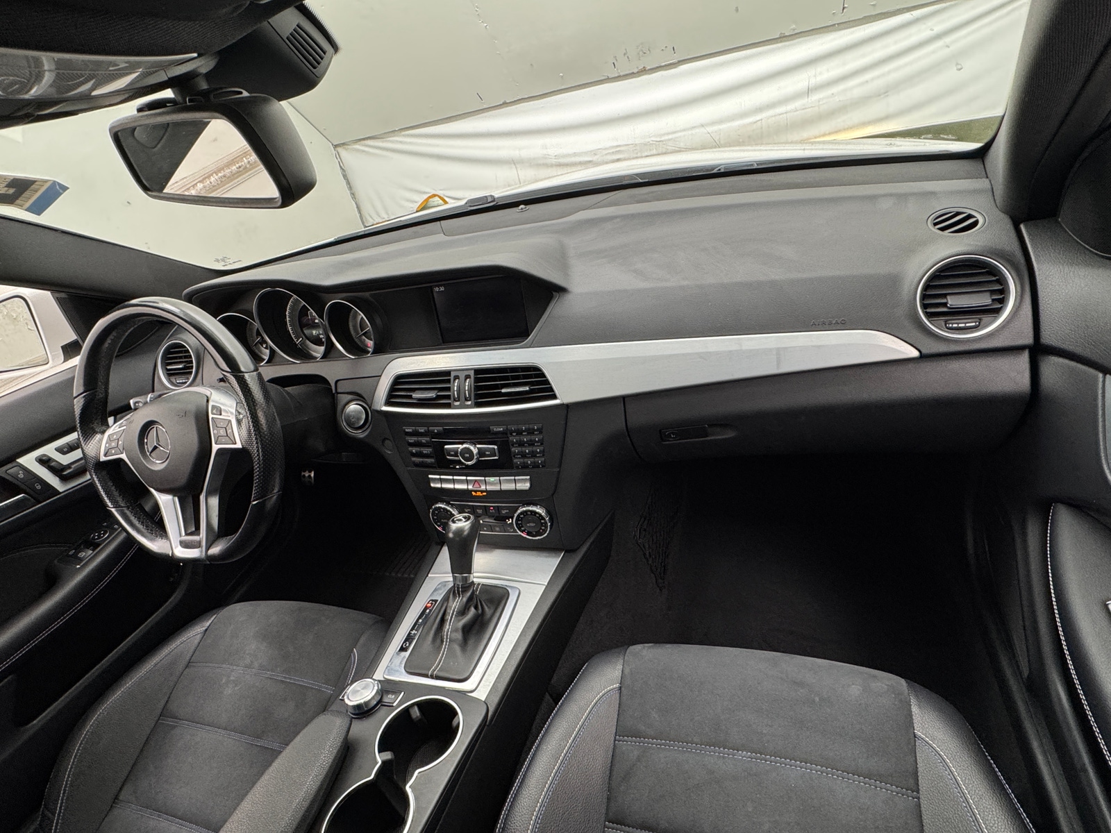 Thumbnail: 2015 Mercedes-Benz C-Class - 2