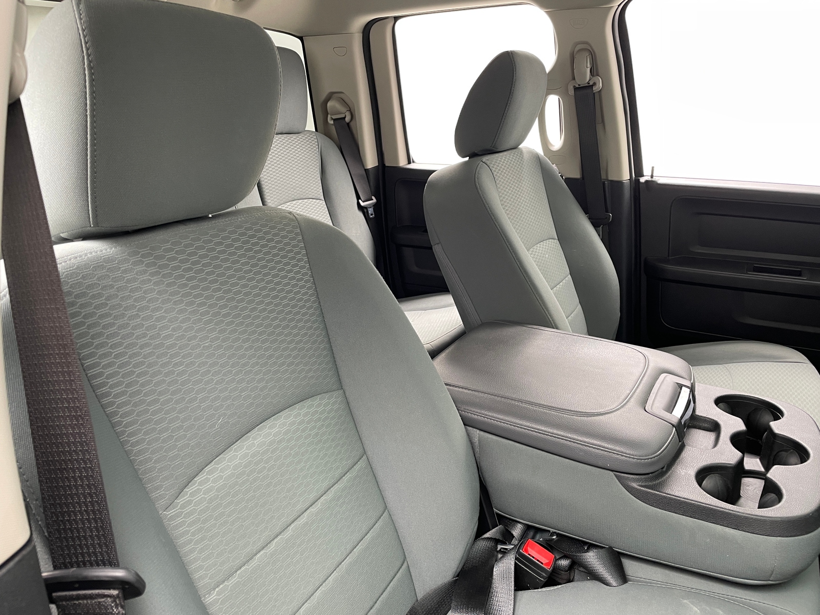 Thumbnail: 2020 RAM 1500 Classic - 2