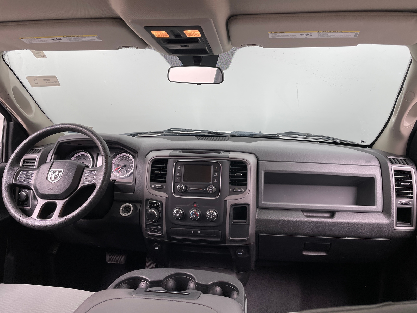 Thumbnail: 2020 RAM 1500 Classic - 3