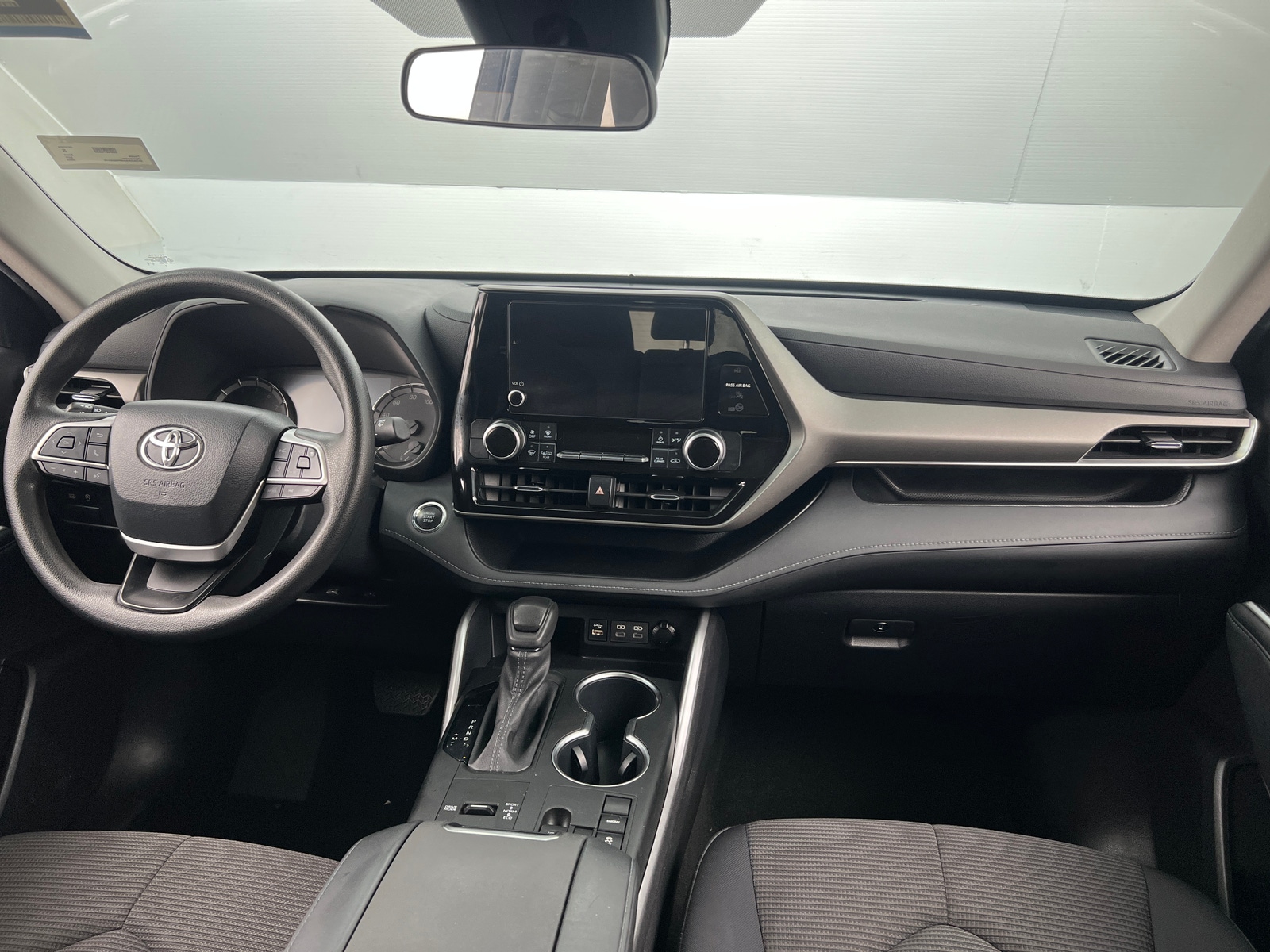 Thumbnail: 2023 Toyota Highlander - 3