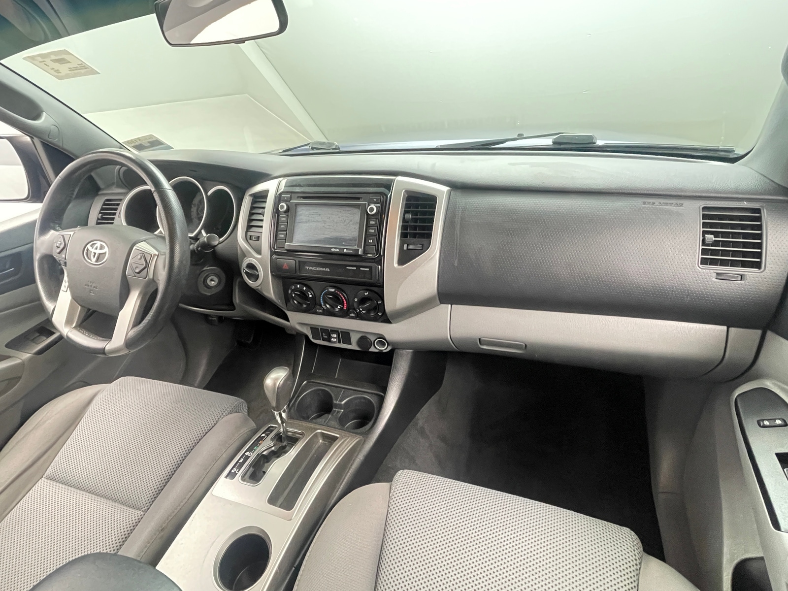 Thumbnail: 2015 Toyota Tacoma - 3