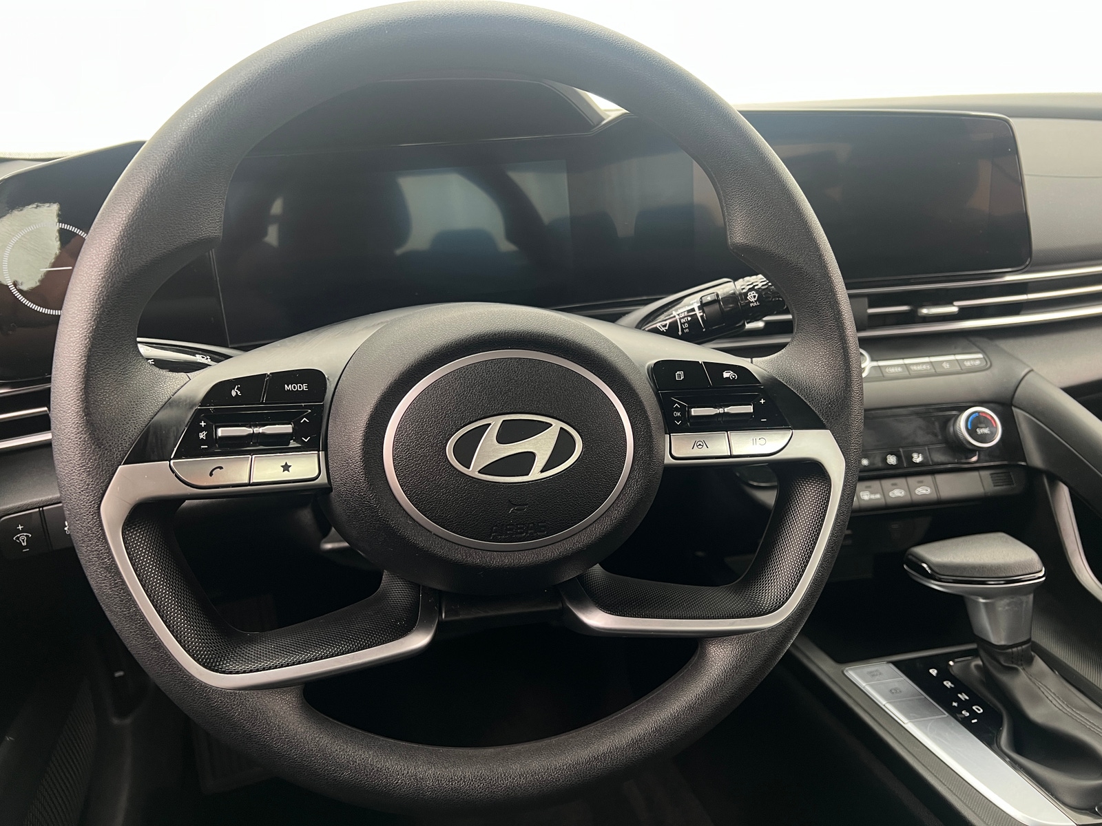 Thumbnail: 2024 Hyundai Elantra - 5