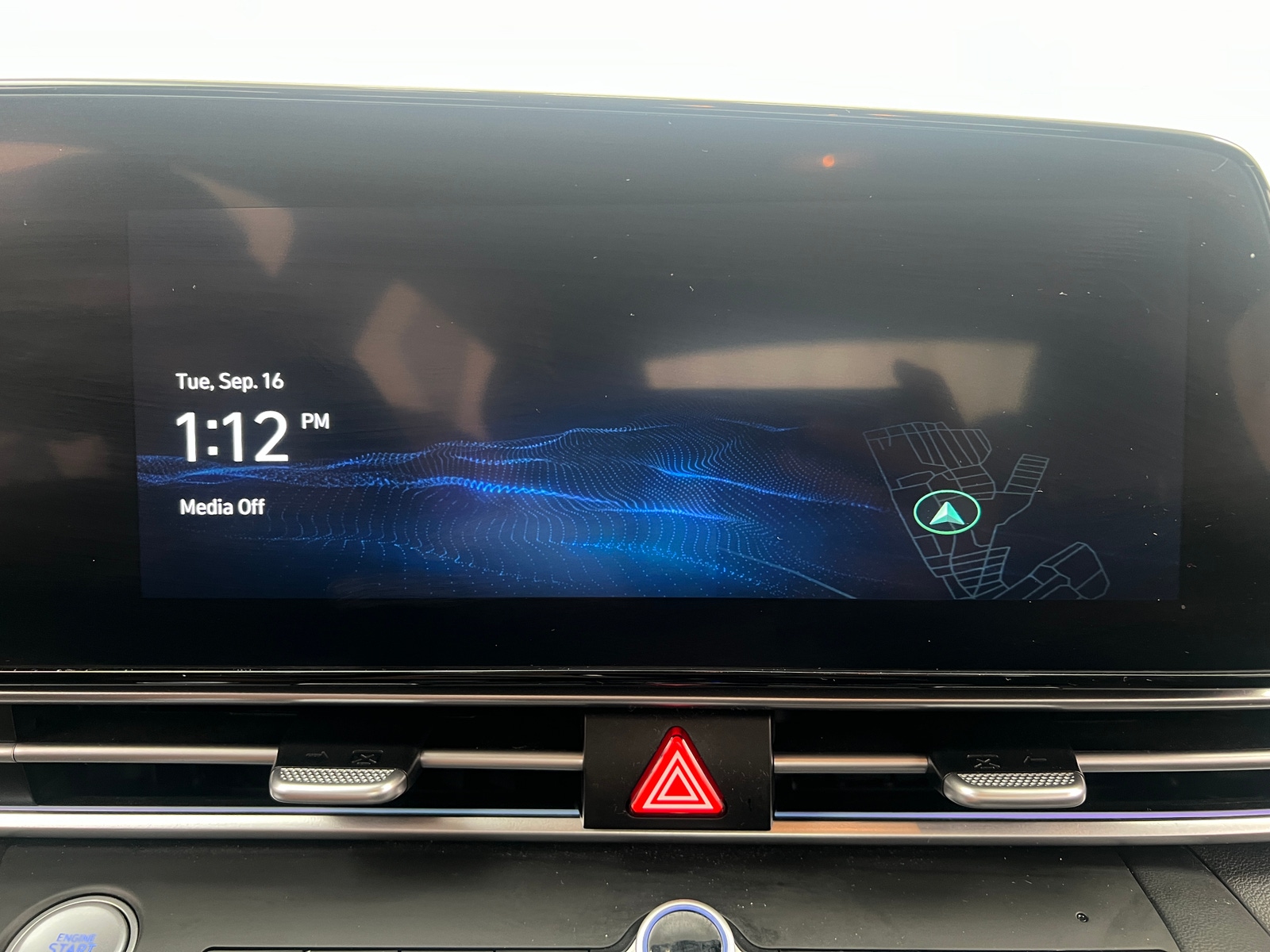 Thumbnail: 2024 Hyundai Elantra - 4