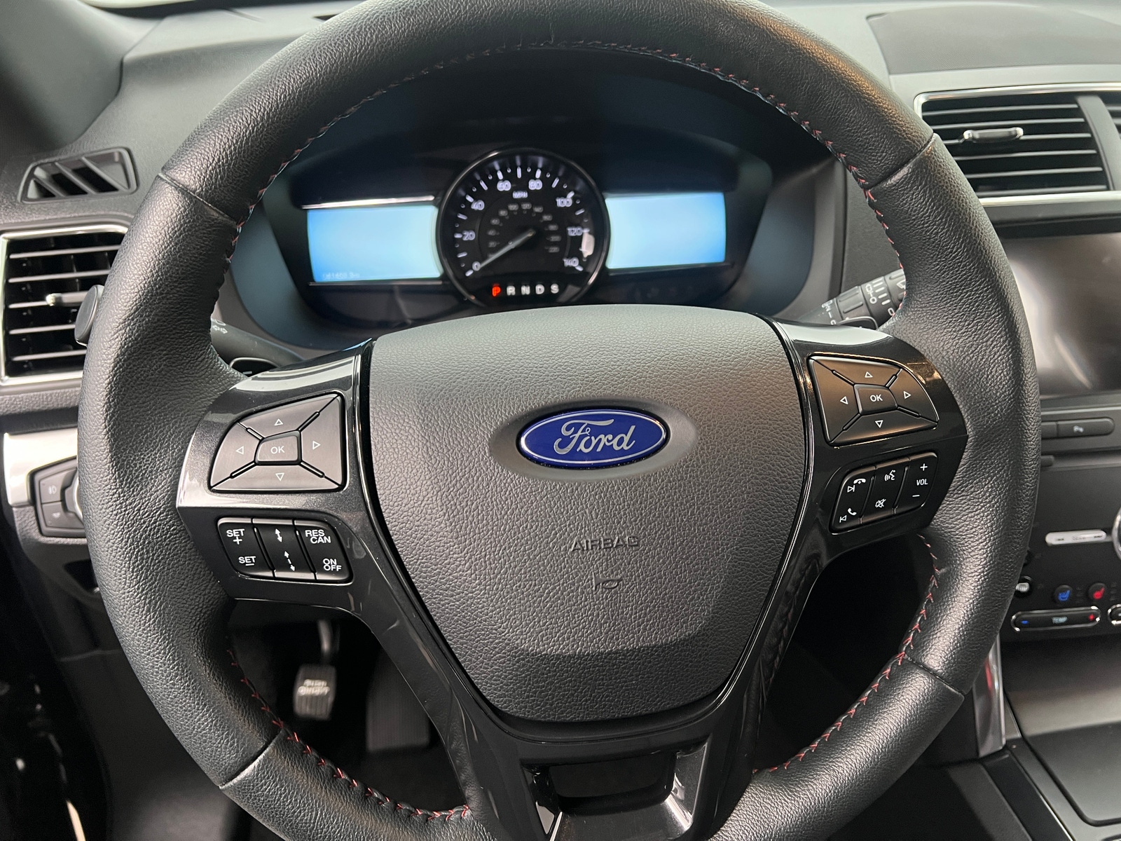 Thumbnail: 2019 Ford Explorer - 4