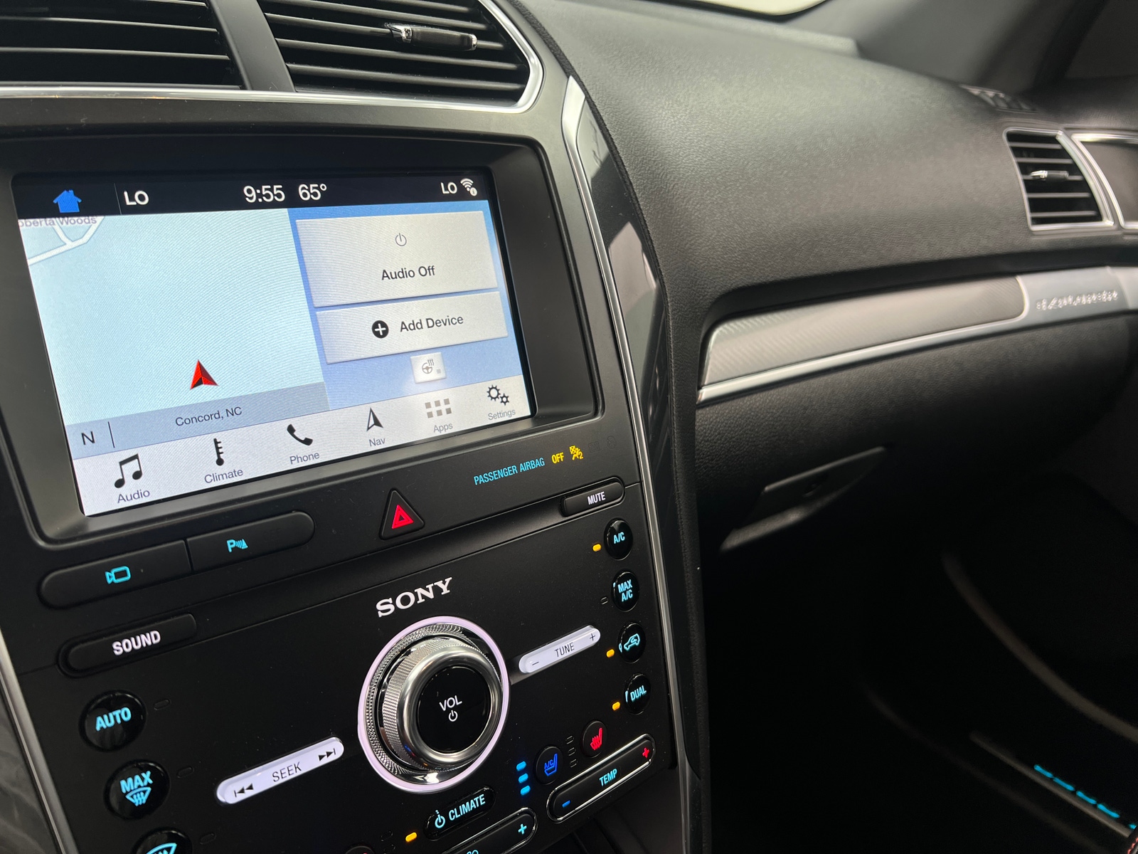 Thumbnail: 2019 Ford Explorer - 3