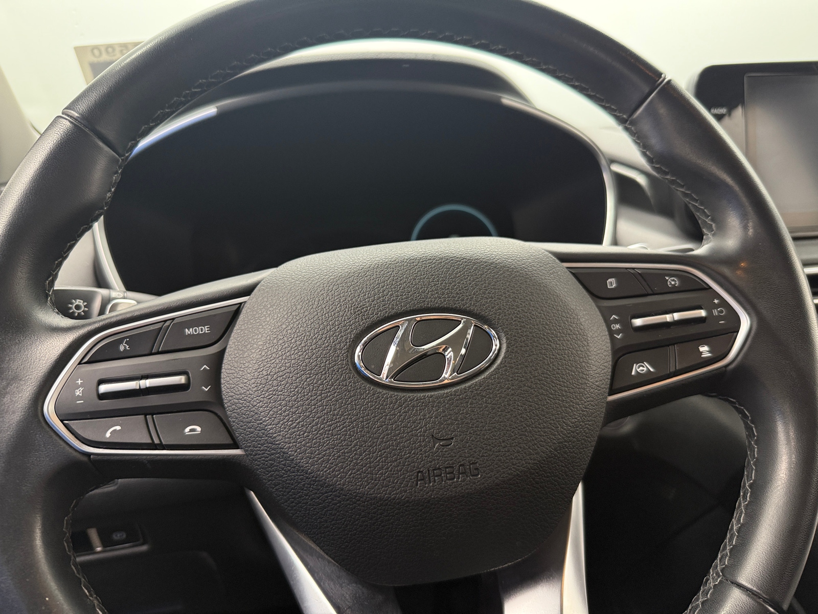 Thumbnail: 2022 Hyundai Santa Fe - 5