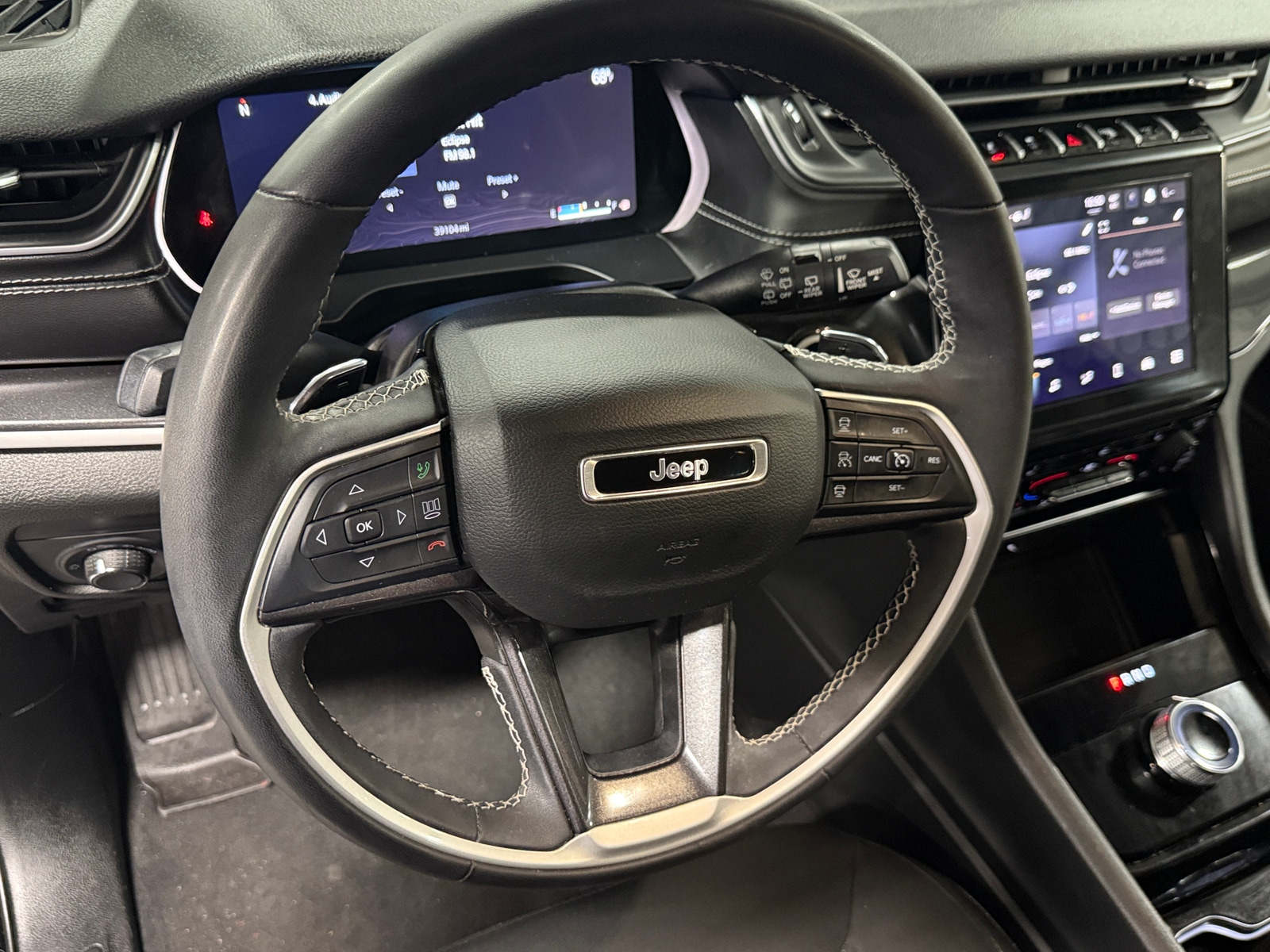 Thumbnail: 2023 Jeep Grand Cherokee L - 5