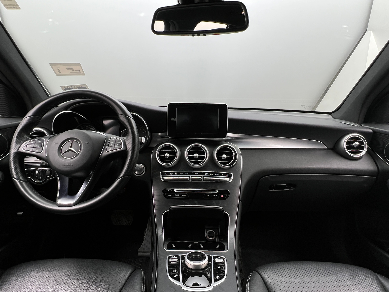 Thumbnail: 2018 Mercedes-Benz GLC - 2
