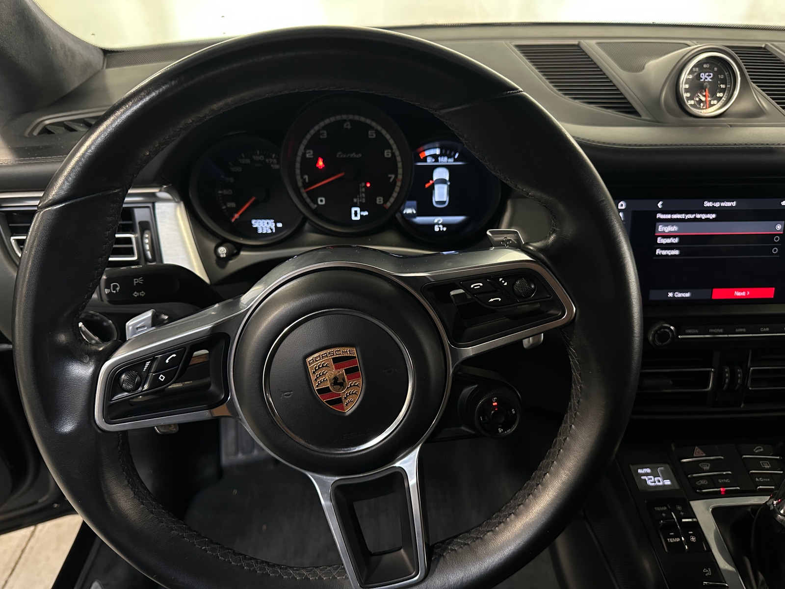 Thumbnail: 2020 Porsche Macan - 4