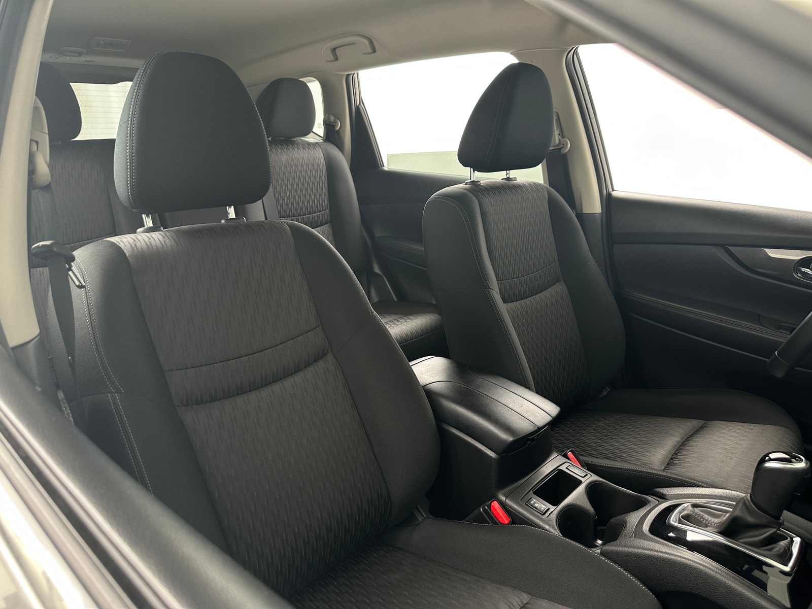 Thumbnail: 2019 Nissan Rogue - 2