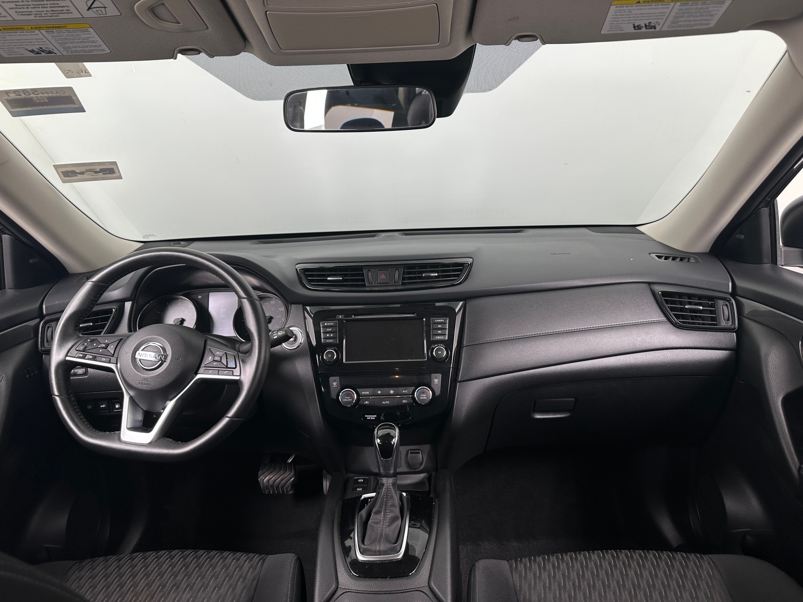 Thumbnail: 2019 Nissan Rogue - 3
