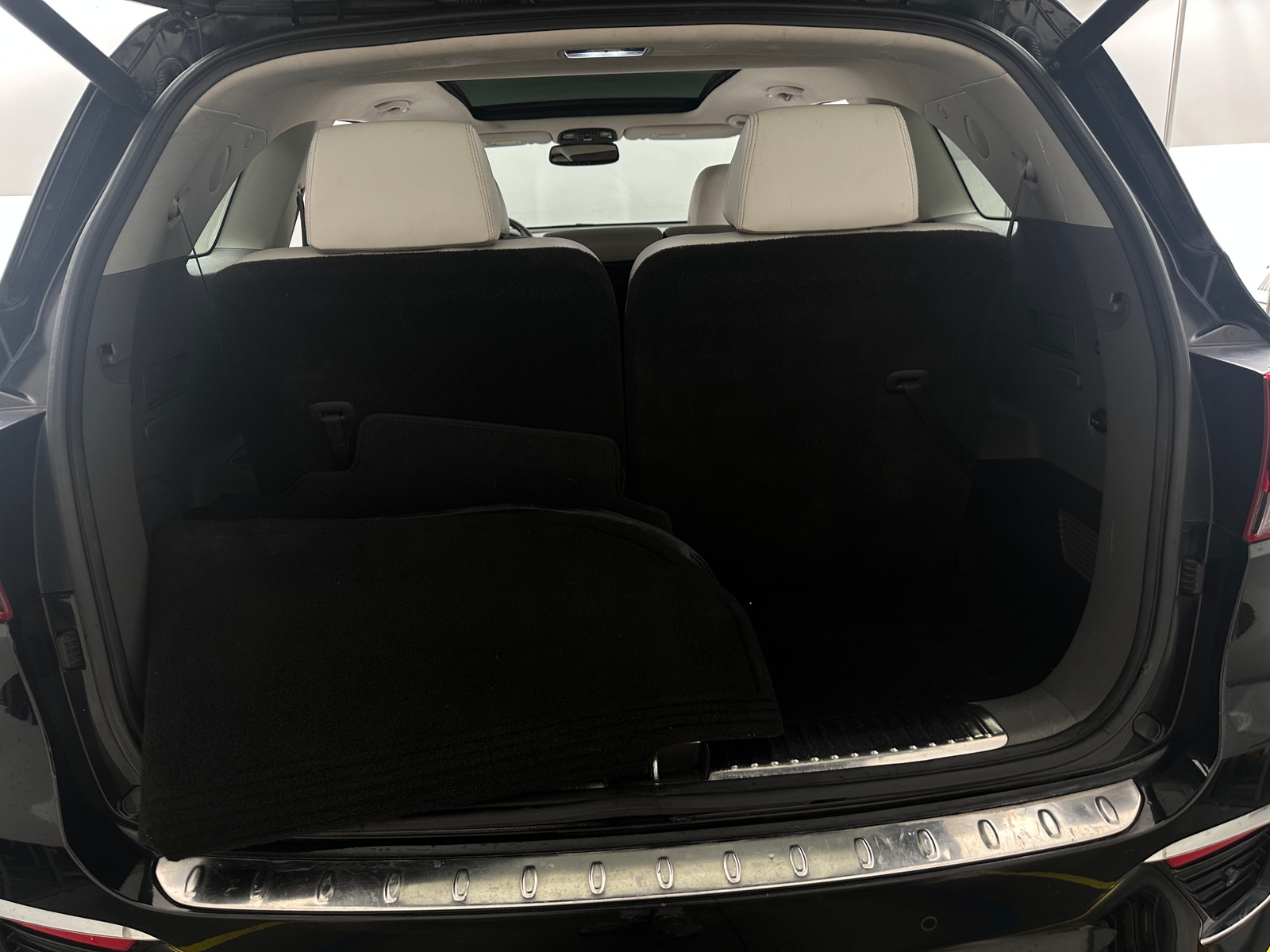Thumbnail: 2019 Kia Sorento - 6