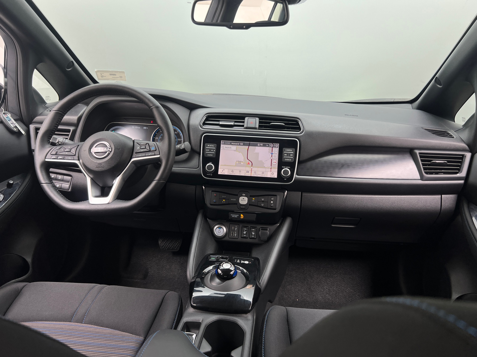 Thumbnail: 2025 Nissan Leaf - 3