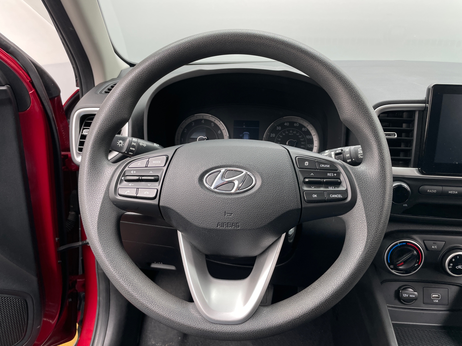 Thumbnail: 2020 Hyundai Venue - 5