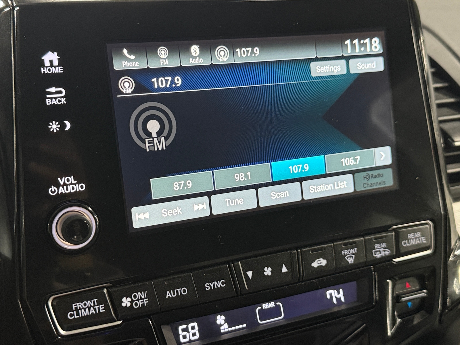 Thumbnail: 2018 Honda Odyssey - 4
