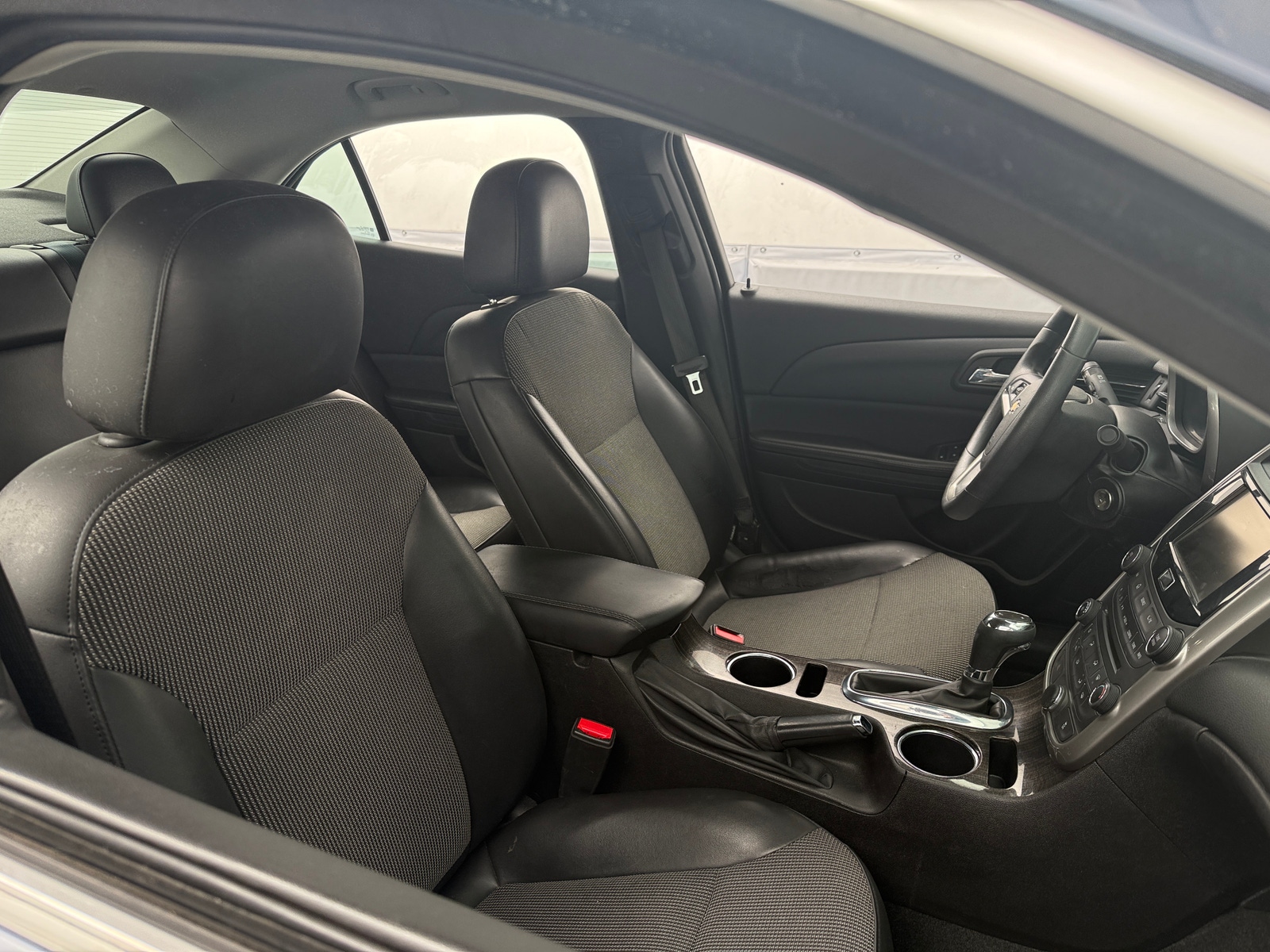 Thumbnail: 2015 Chevrolet Malibu - 2
