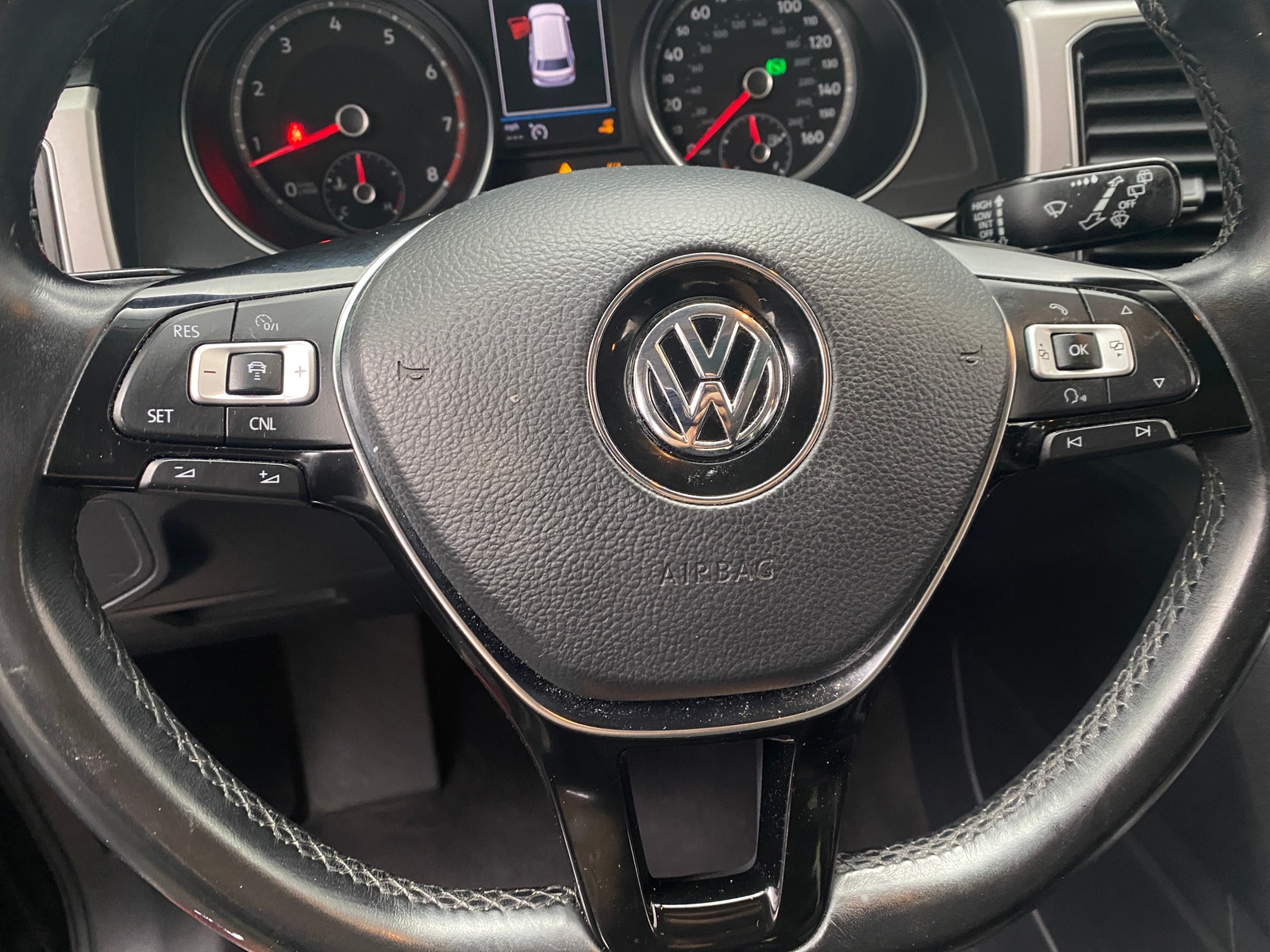Thumbnail: 2018 Volkswagen Atlas - 4