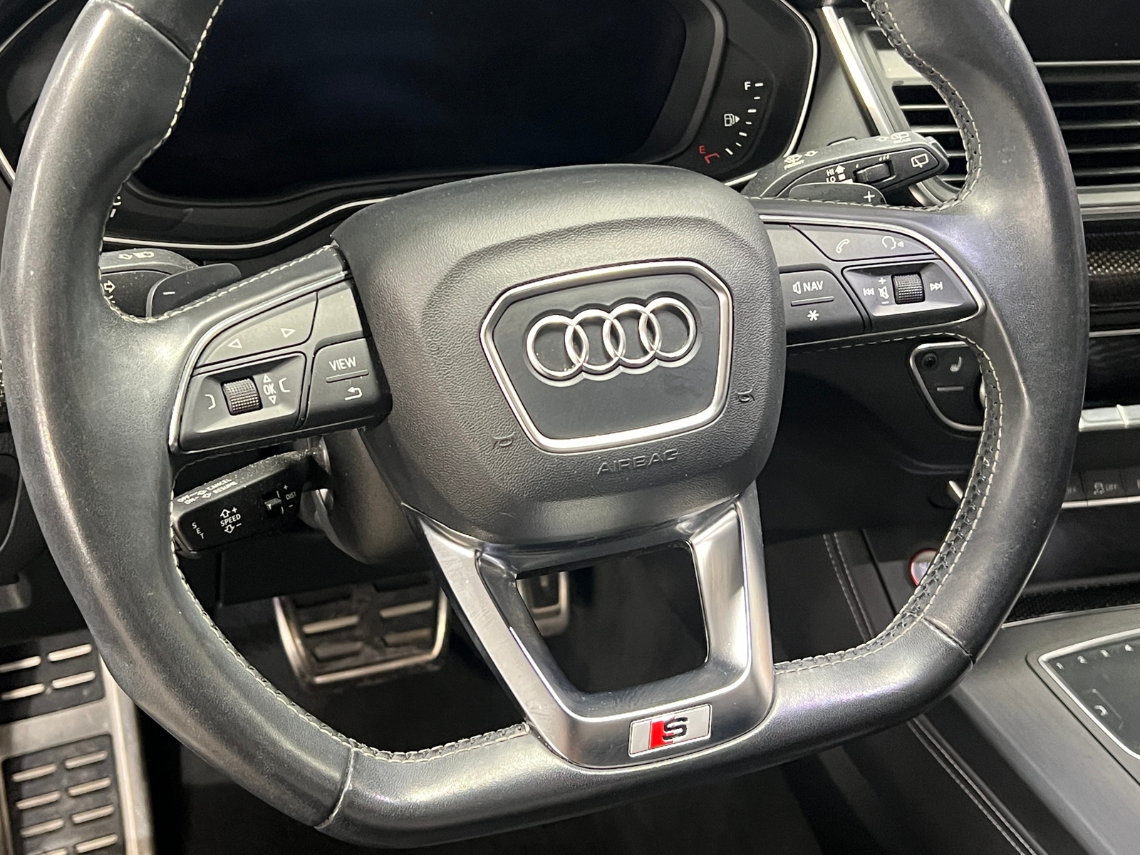 Thumbnail: 2019 Audi SQ5 - 4