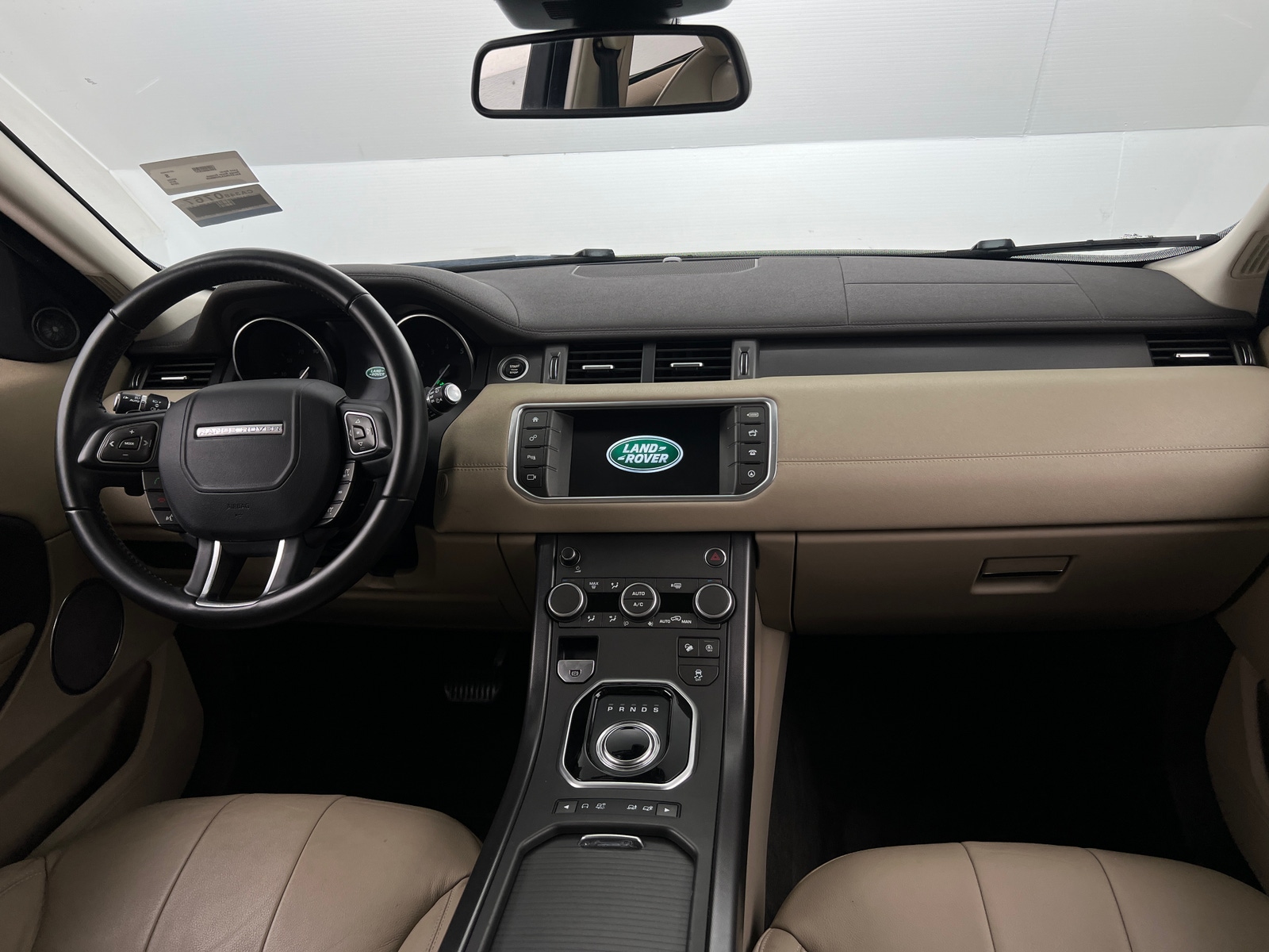 Thumbnail: 2018 Land Rover Range Rover Evoque - 2