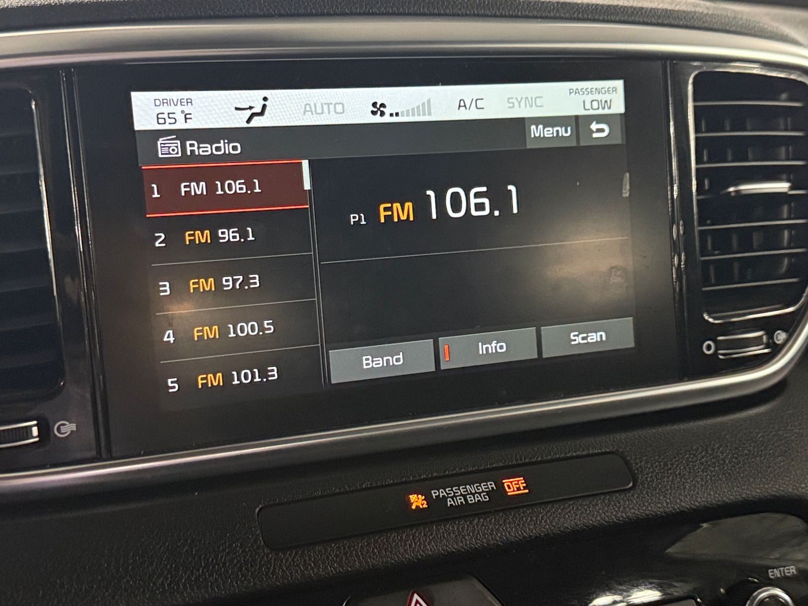 Thumbnail: 2020 Kia Sportage - 3