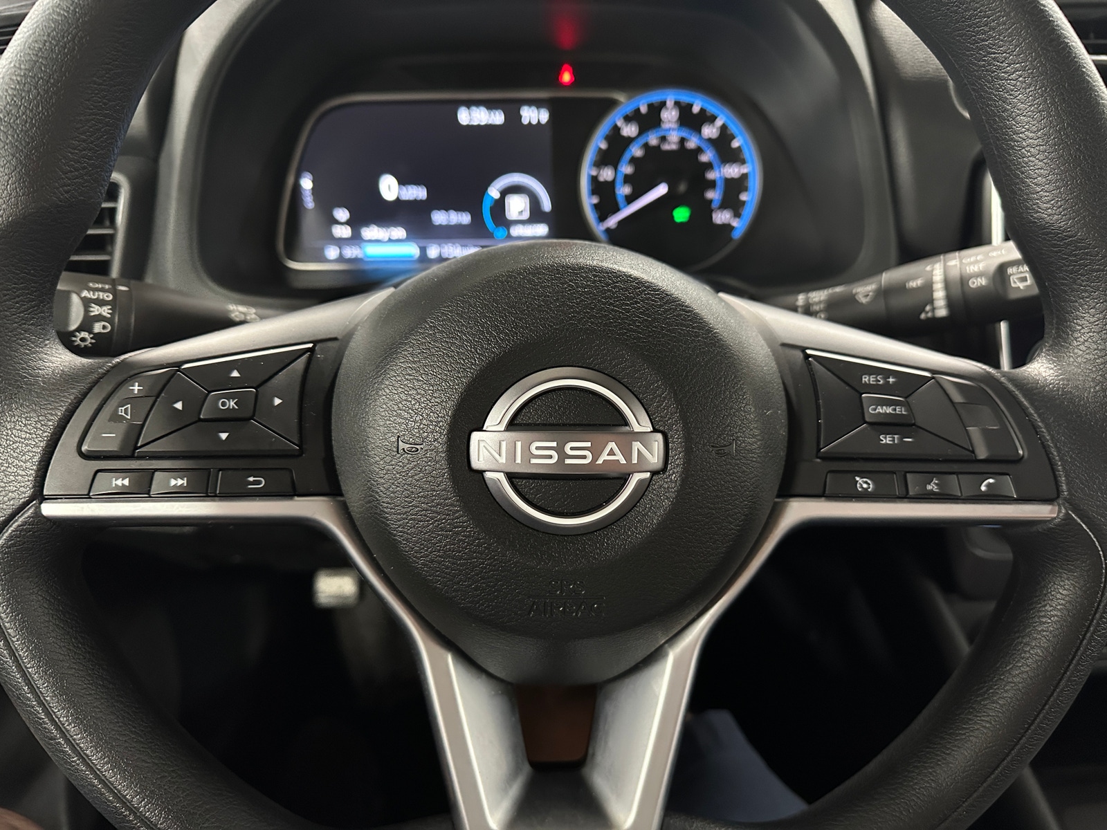 Thumbnail: 2025 Nissan Leaf - 5