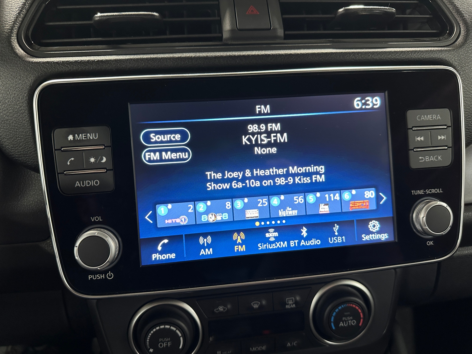 Thumbnail: 2025 Nissan Leaf - 4