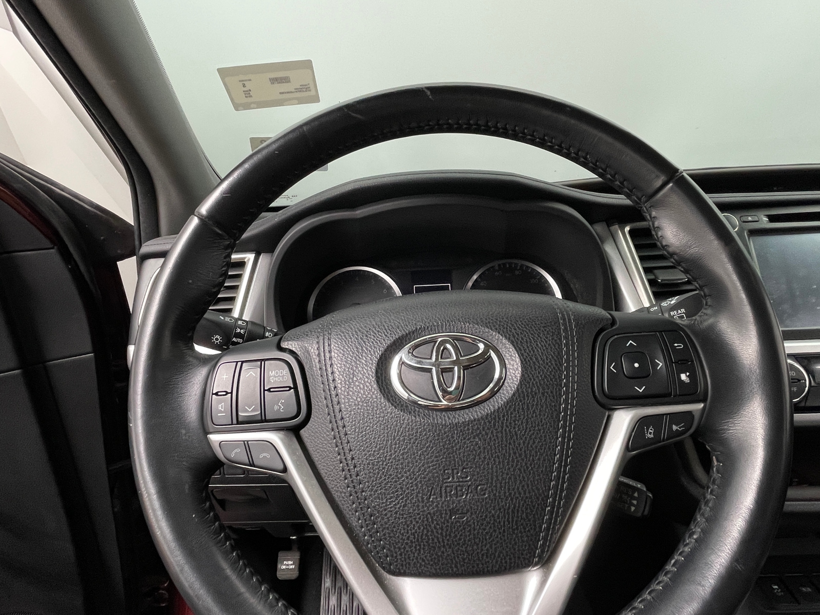 Thumbnail: 2018 Toyota Highlander - 4