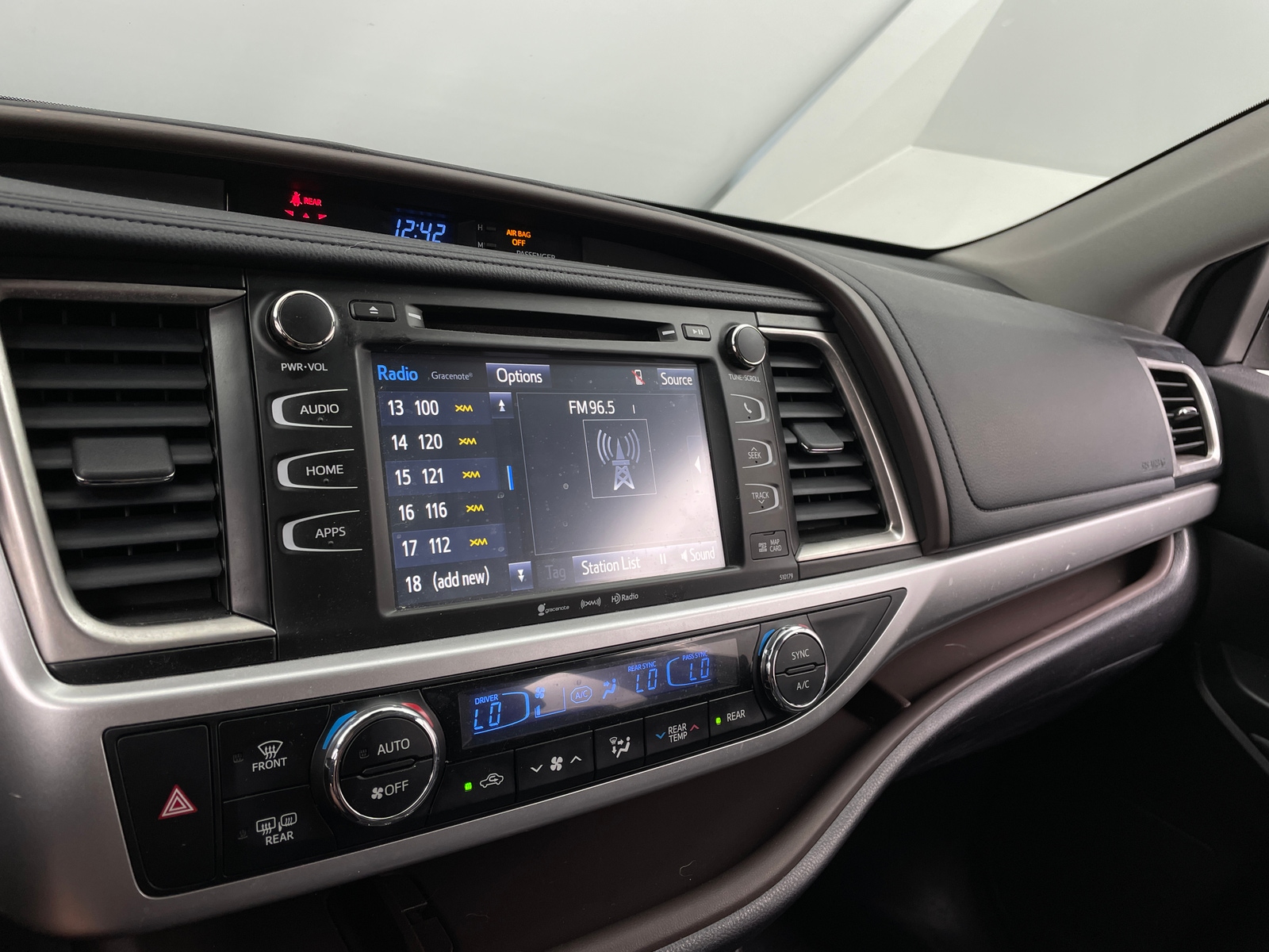 Thumbnail: 2018 Toyota Highlander - 3