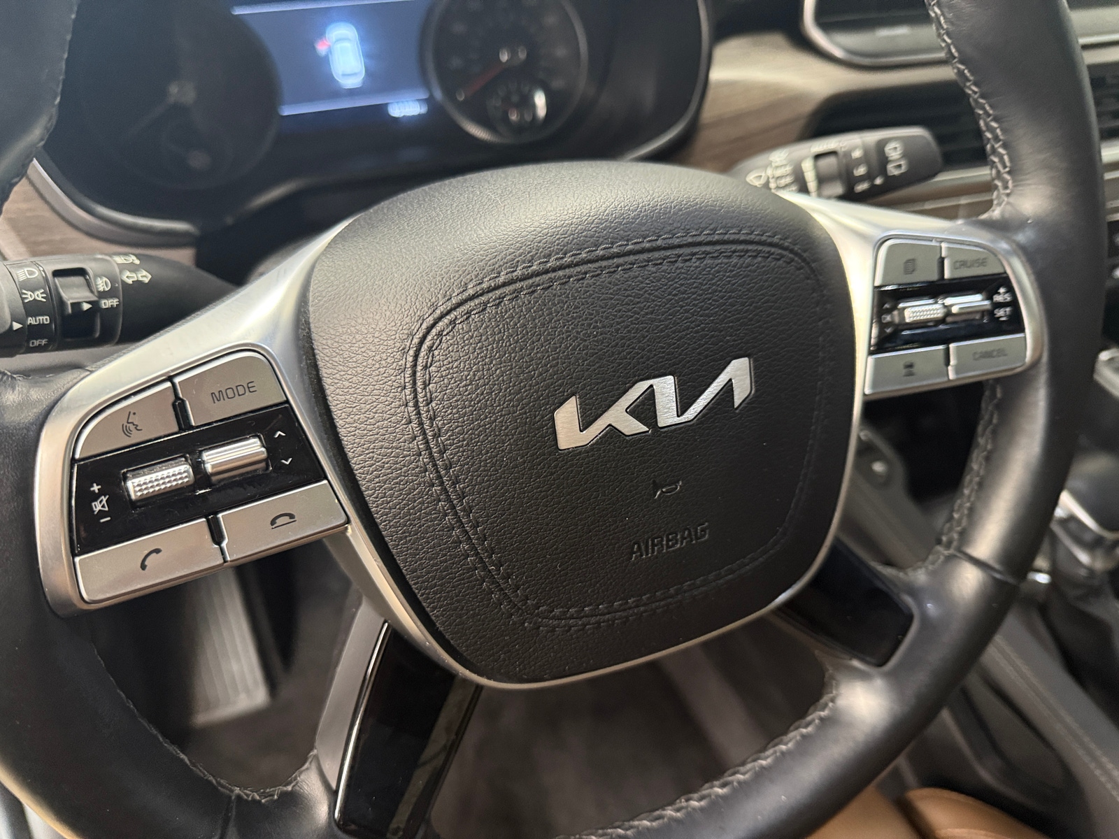 Thumbnail: 2022 Kia Telluride - 4