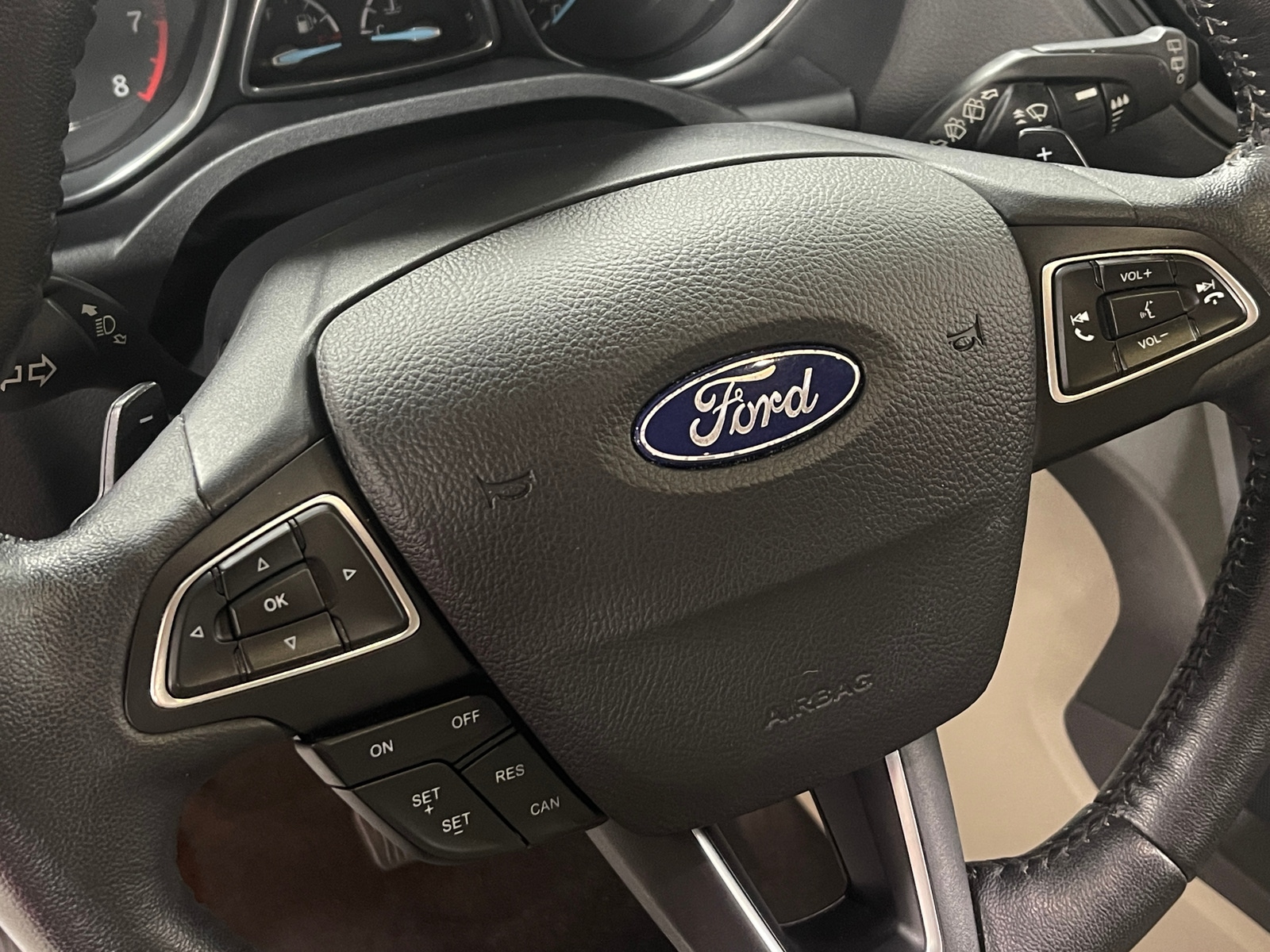 Thumbnail: 2017 Ford Escape - 4