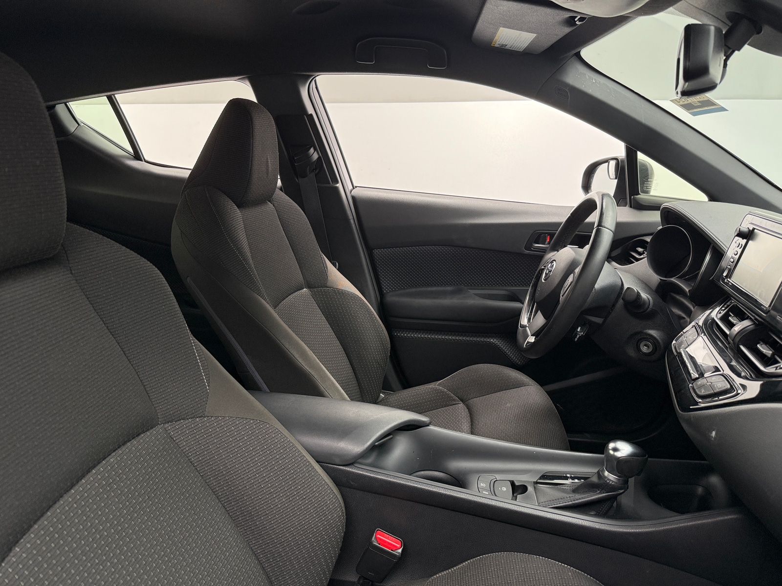 Thumbnail: 2018 Toyota C-HR - 2
