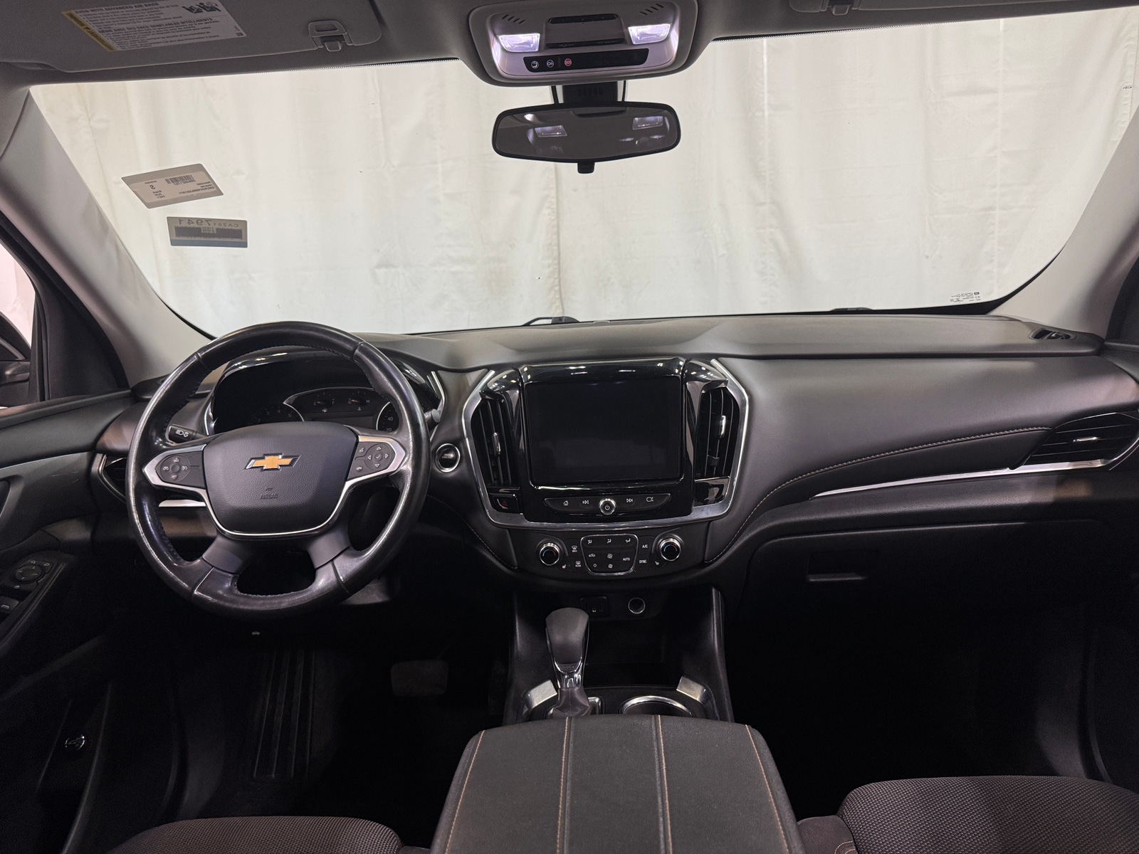 Thumbnail: 2021 Chevrolet Traverse - 3